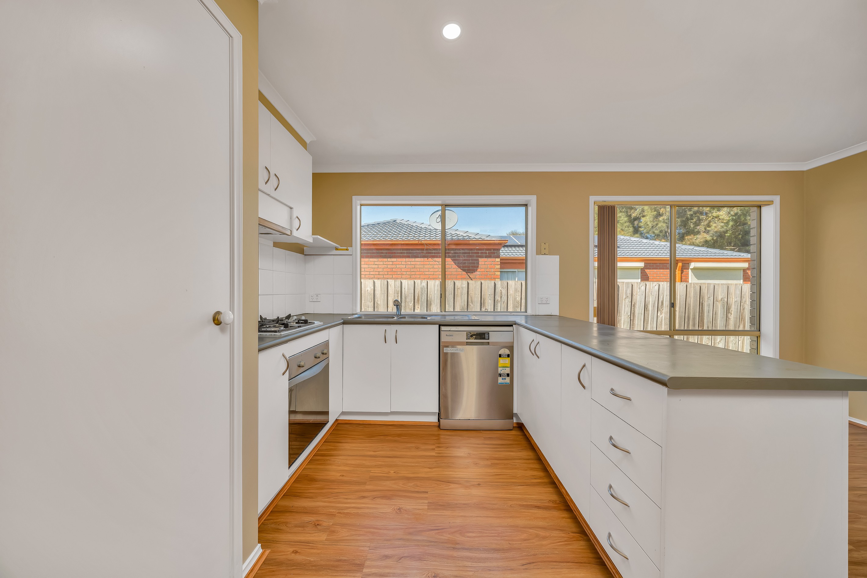 5 Charlotte Place, Cranbourne West, VIC 3977