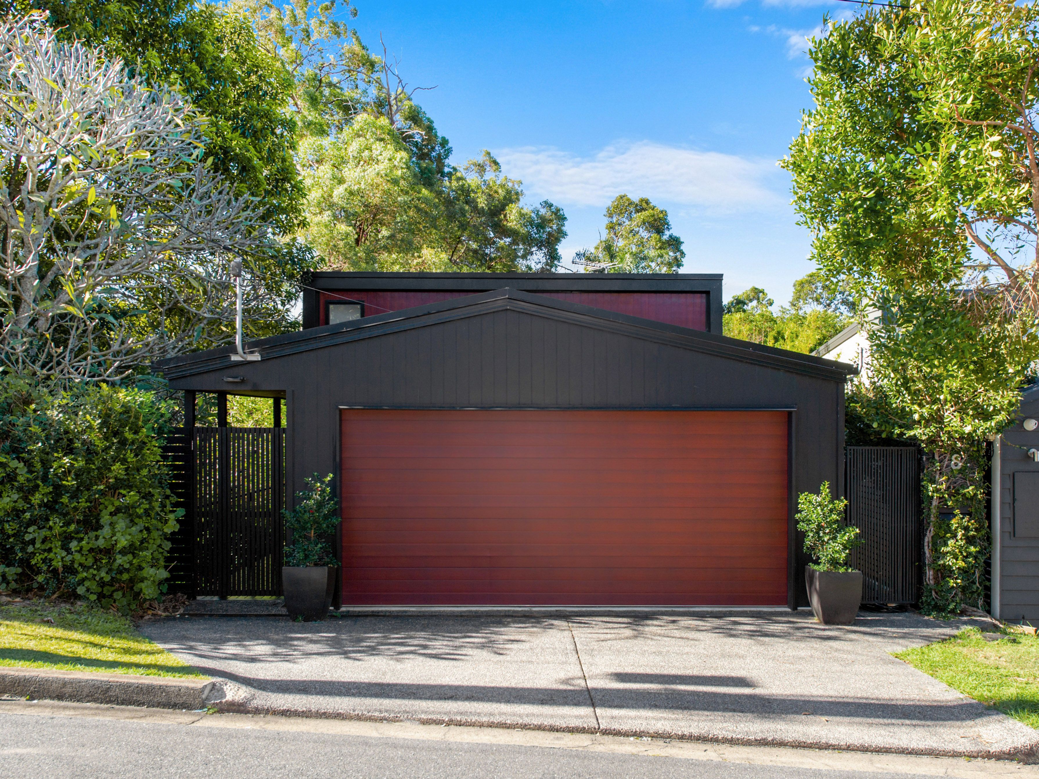 8 Fifth Avenue, Bardon QLD 4065