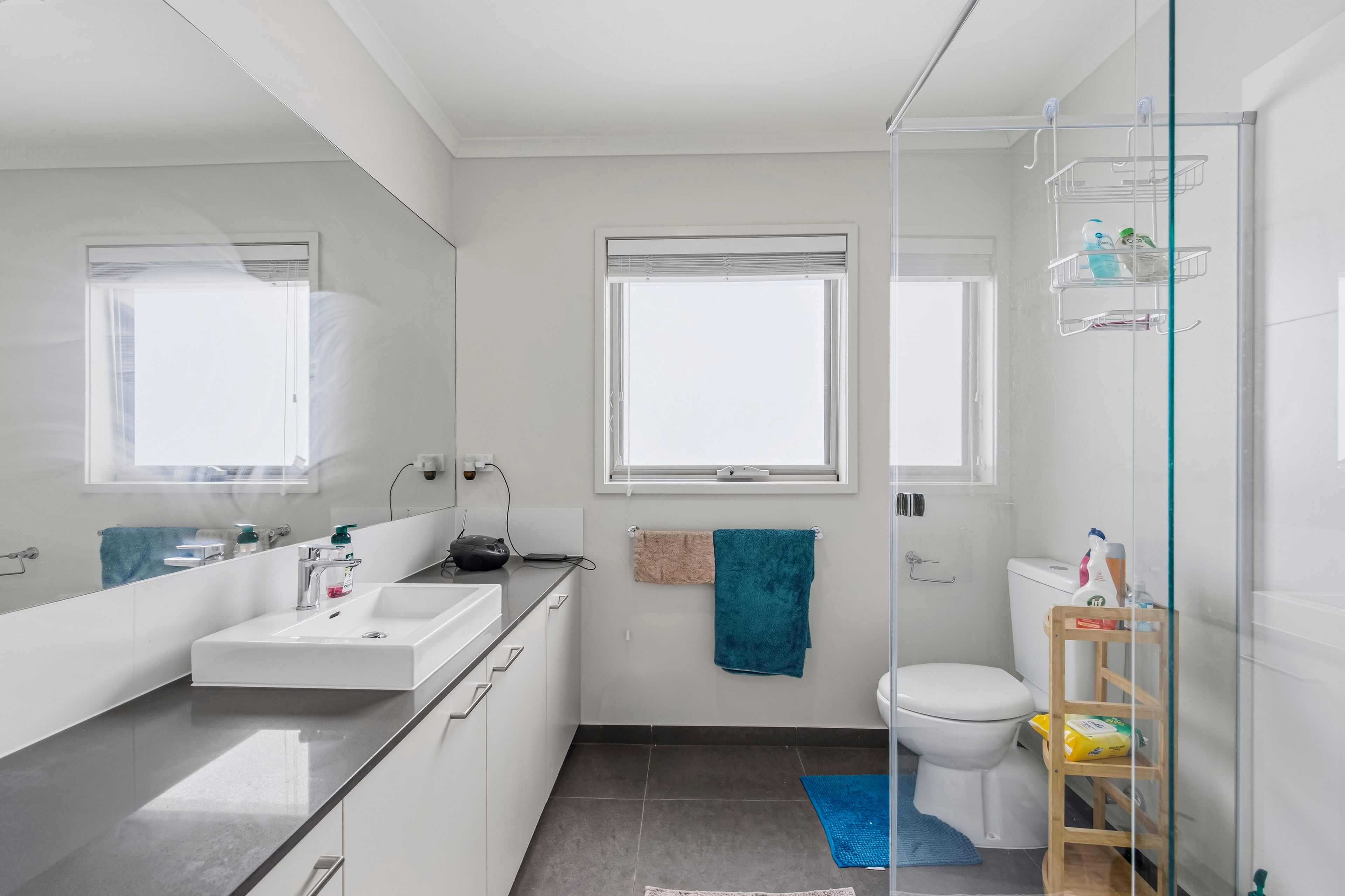 32 Mcleod Crescent — photo 6 of 8