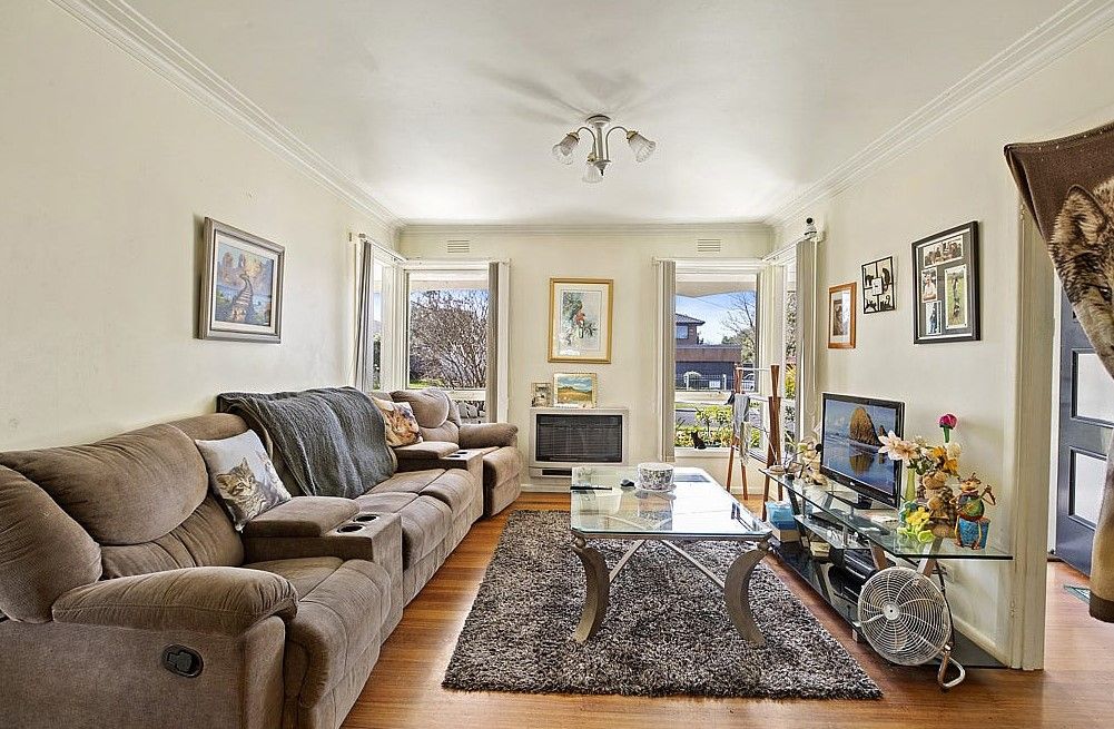 15 Graham Road, Knoxfield, VIC 3180