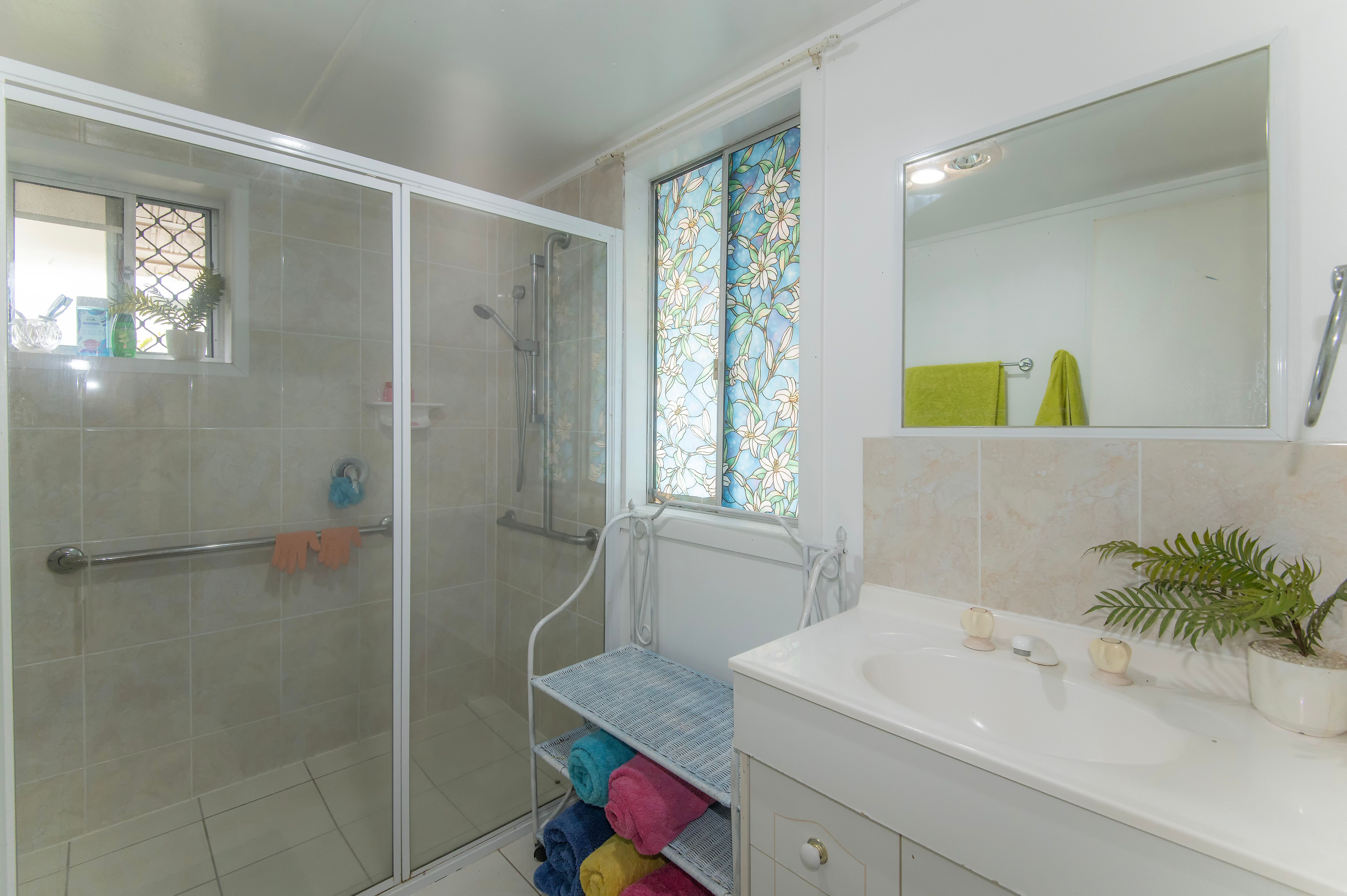 147 Kariboe Street — photo 12 of 16