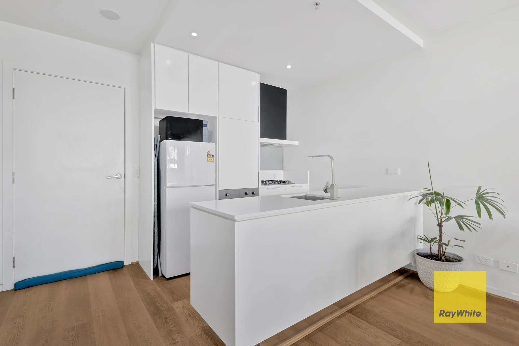 101/112 Pier Street, Altona, VIC 3018