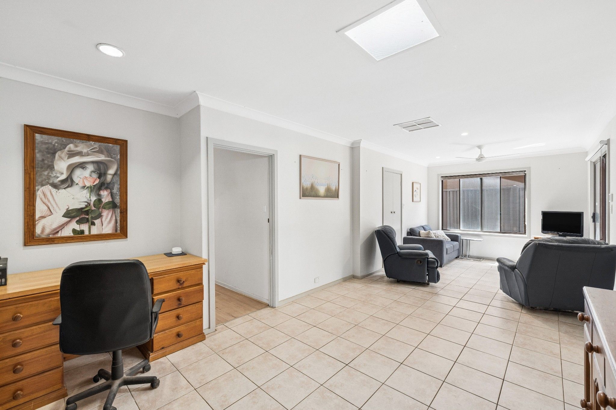 33 Masters Avenue — photo 5 of 19