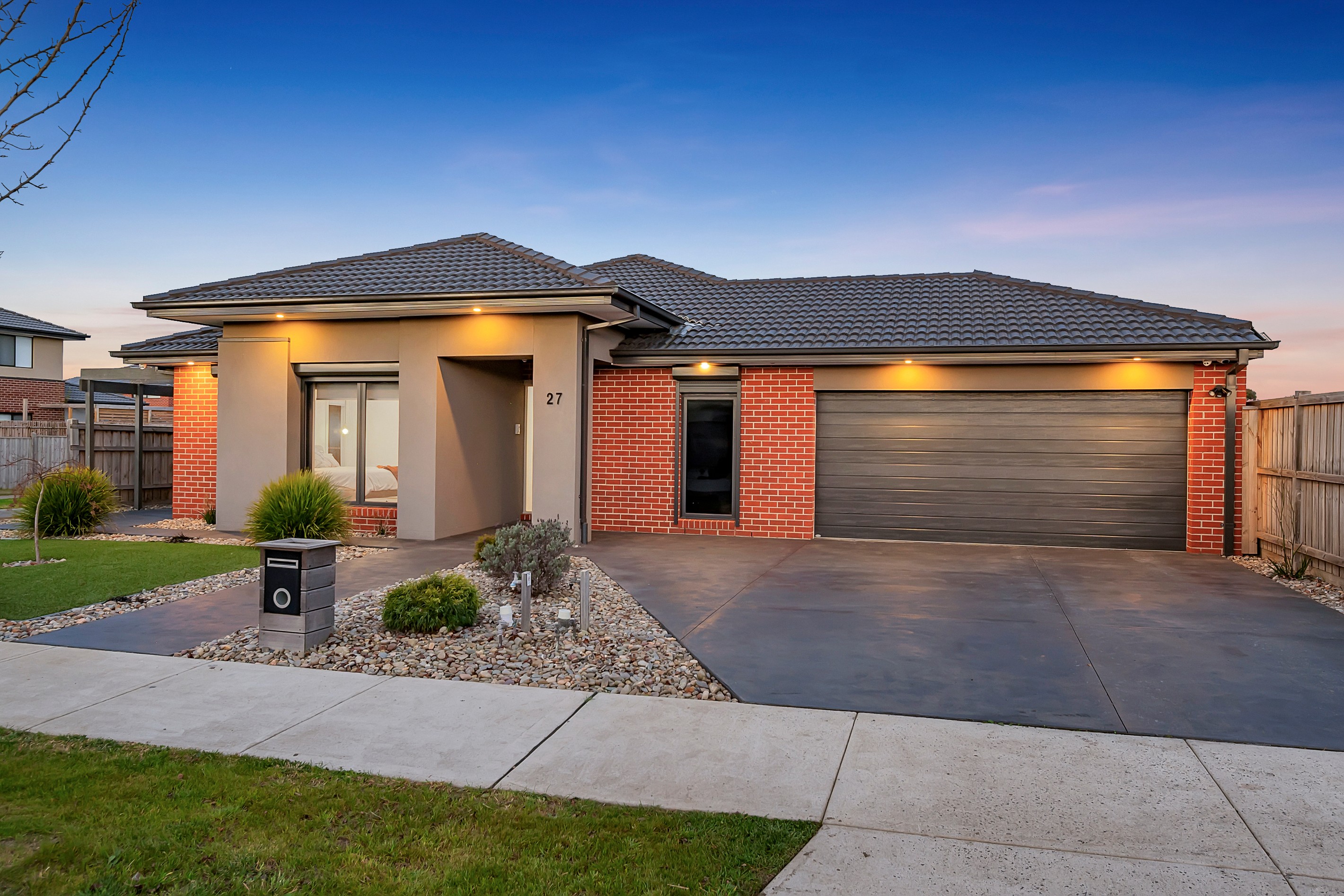 27 Canning Drive, Mickleham, VIC 3064