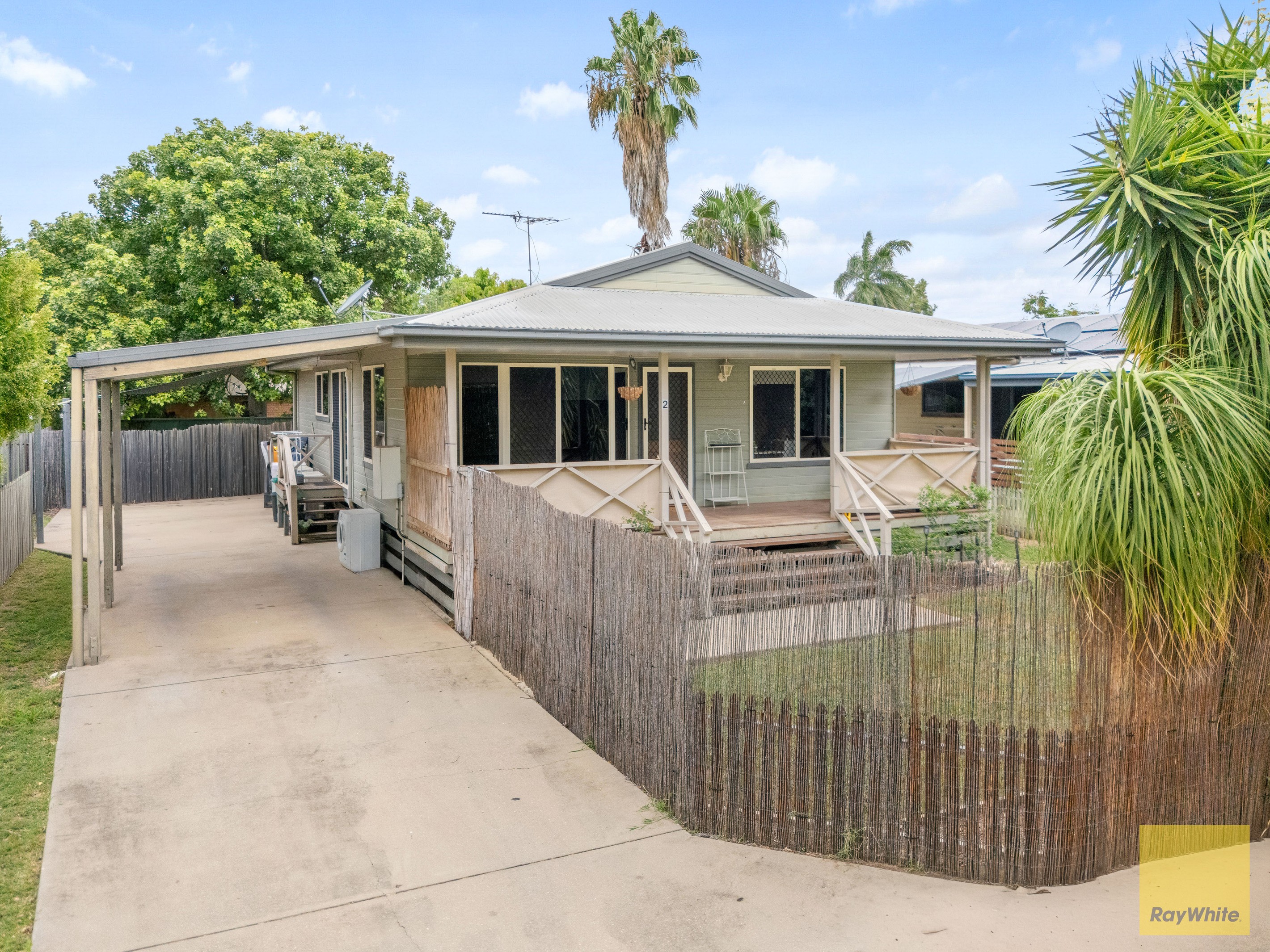 2/87 Roberts Street, Emerald, QLD 4720