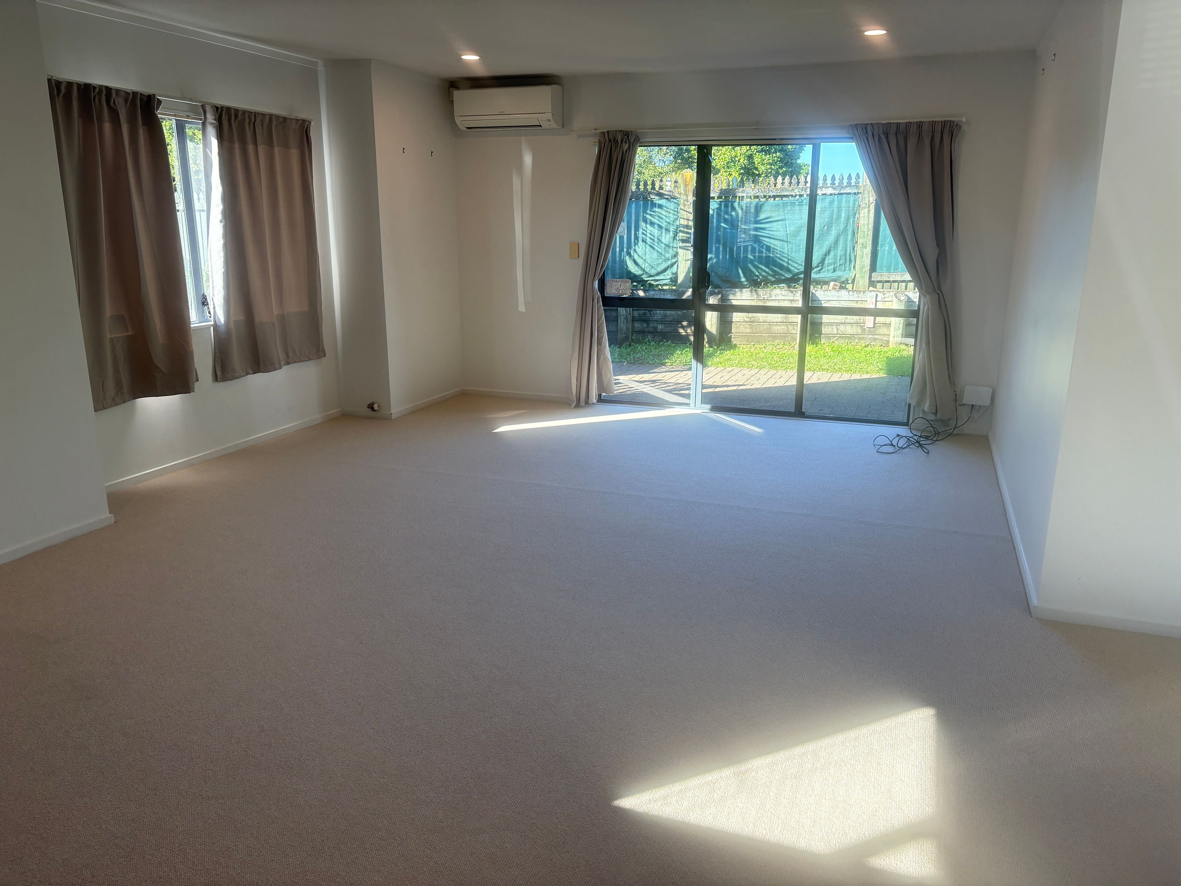 1/520 Don Buck Road, Massey, Waitakere City