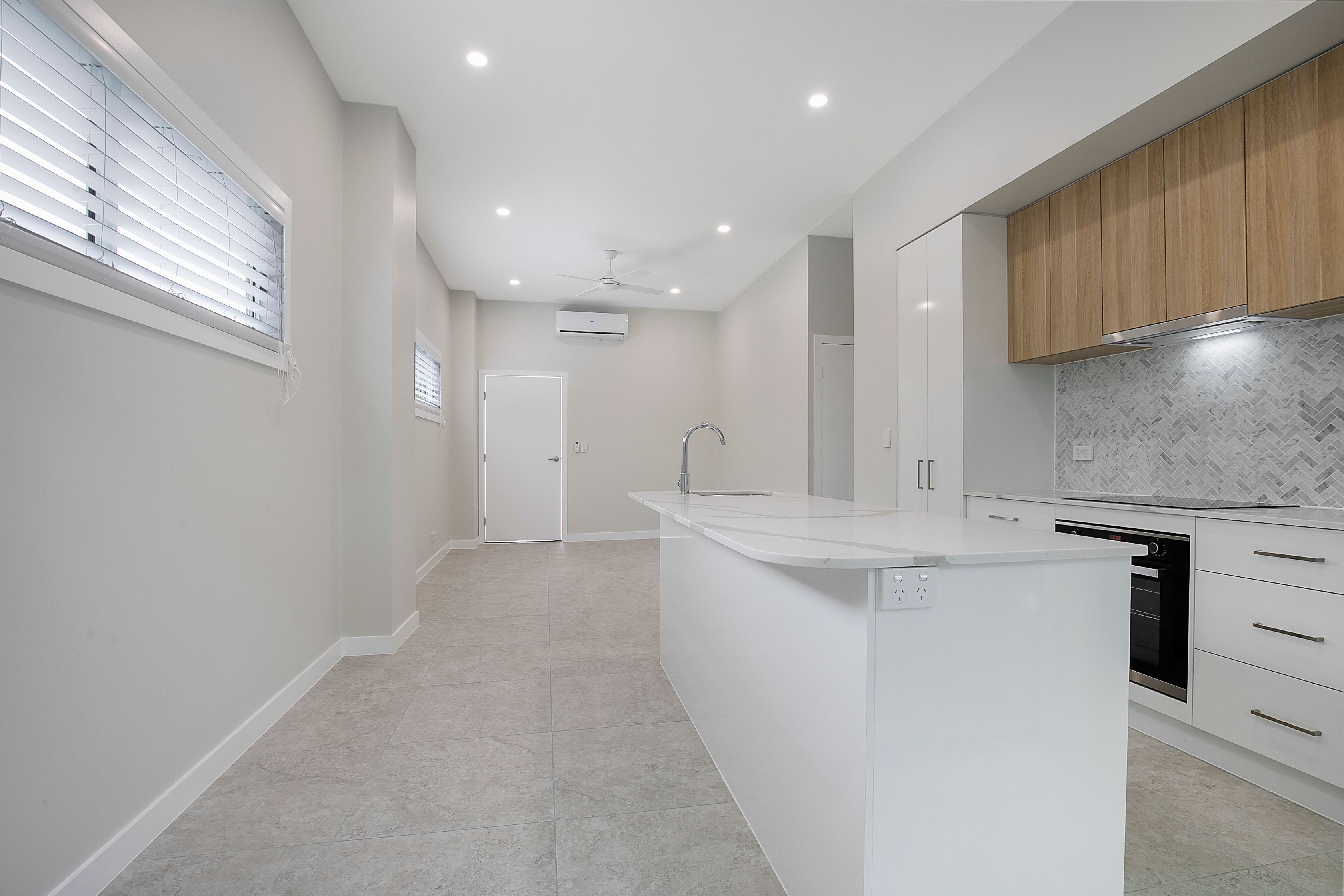 6/59 Maygar Street — photo 2 of 14