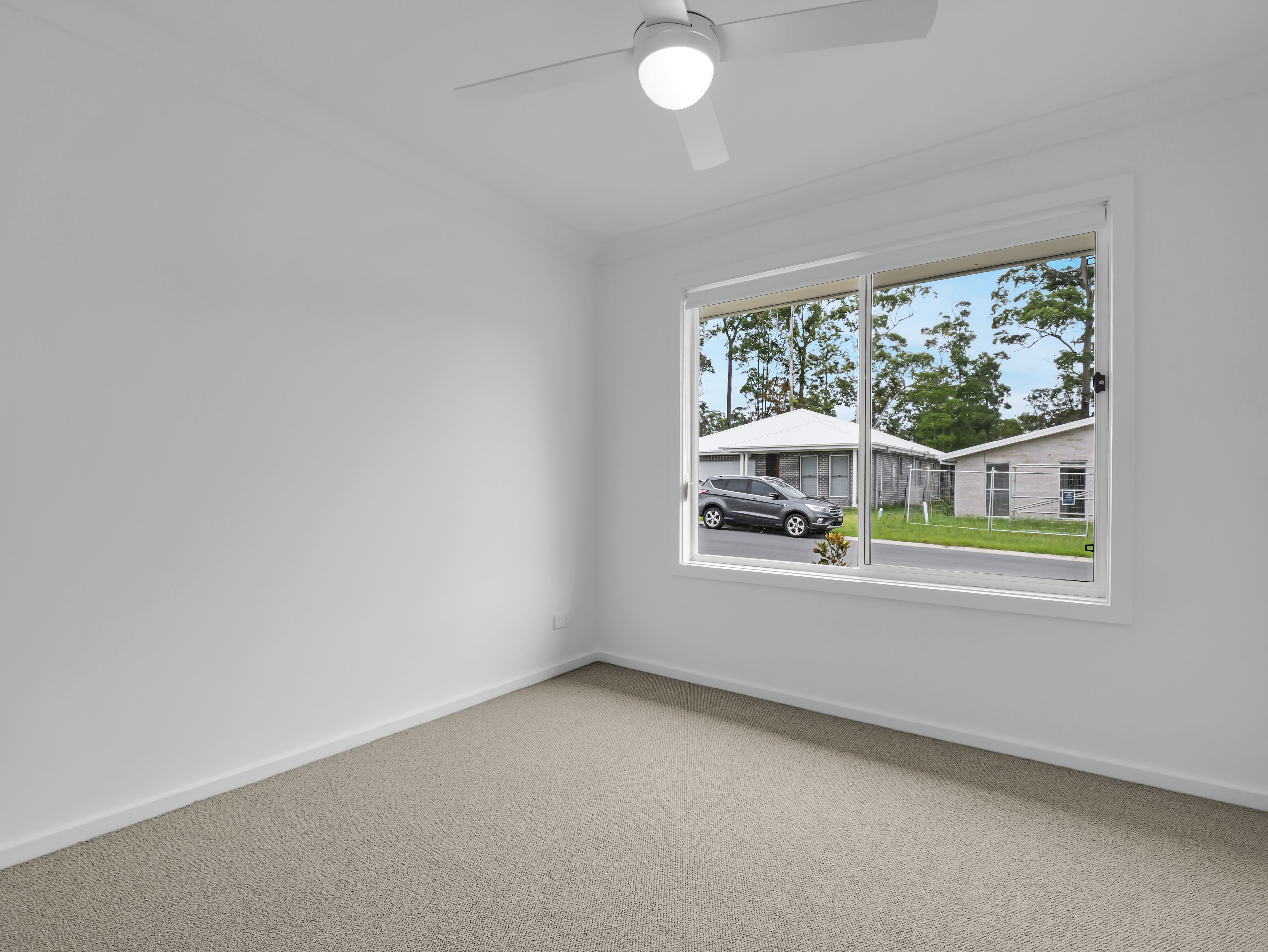 10 Broadaxe Way — photo 7 of 9