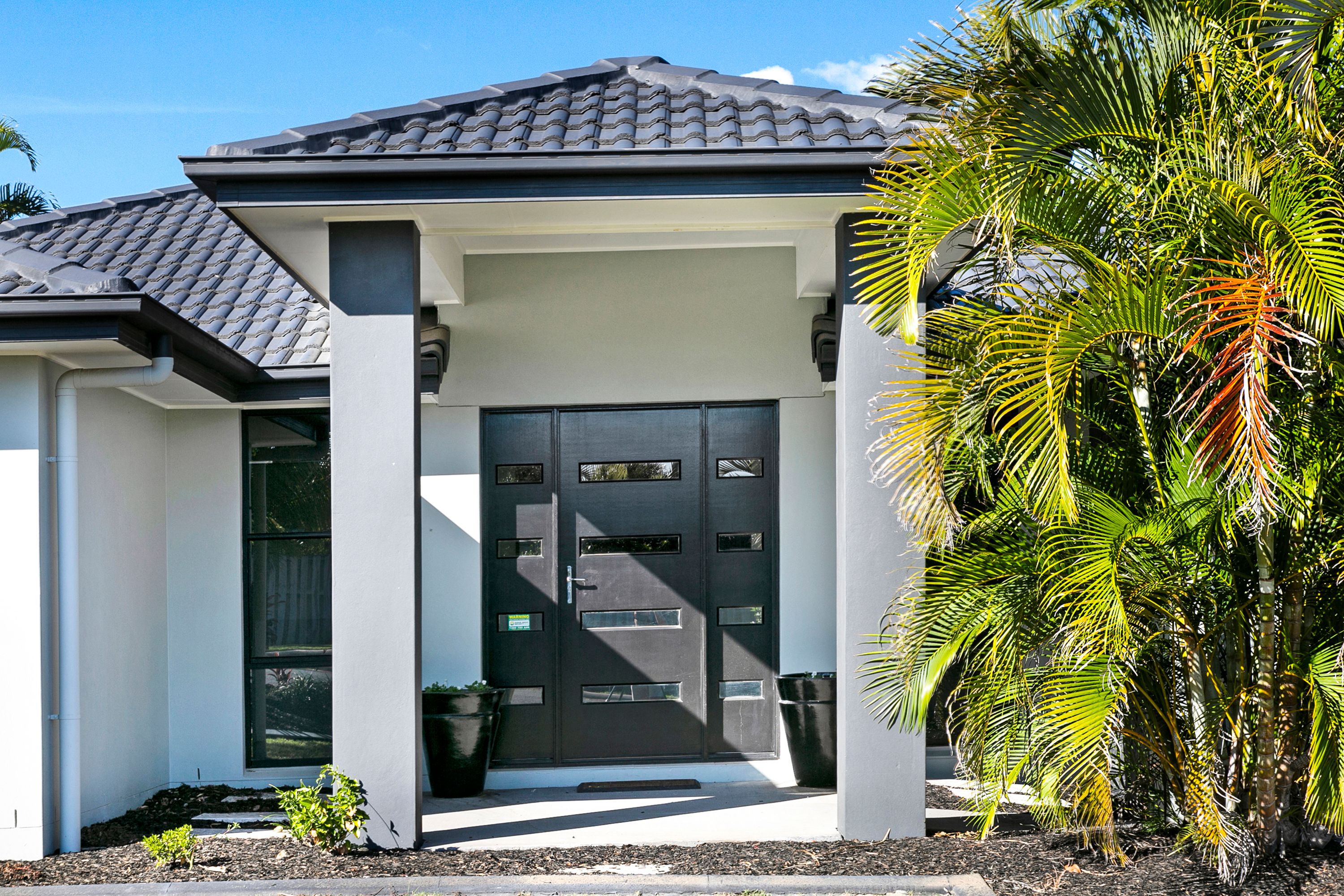3 Sangster Crescent, Pacific Pines, QLD 4211