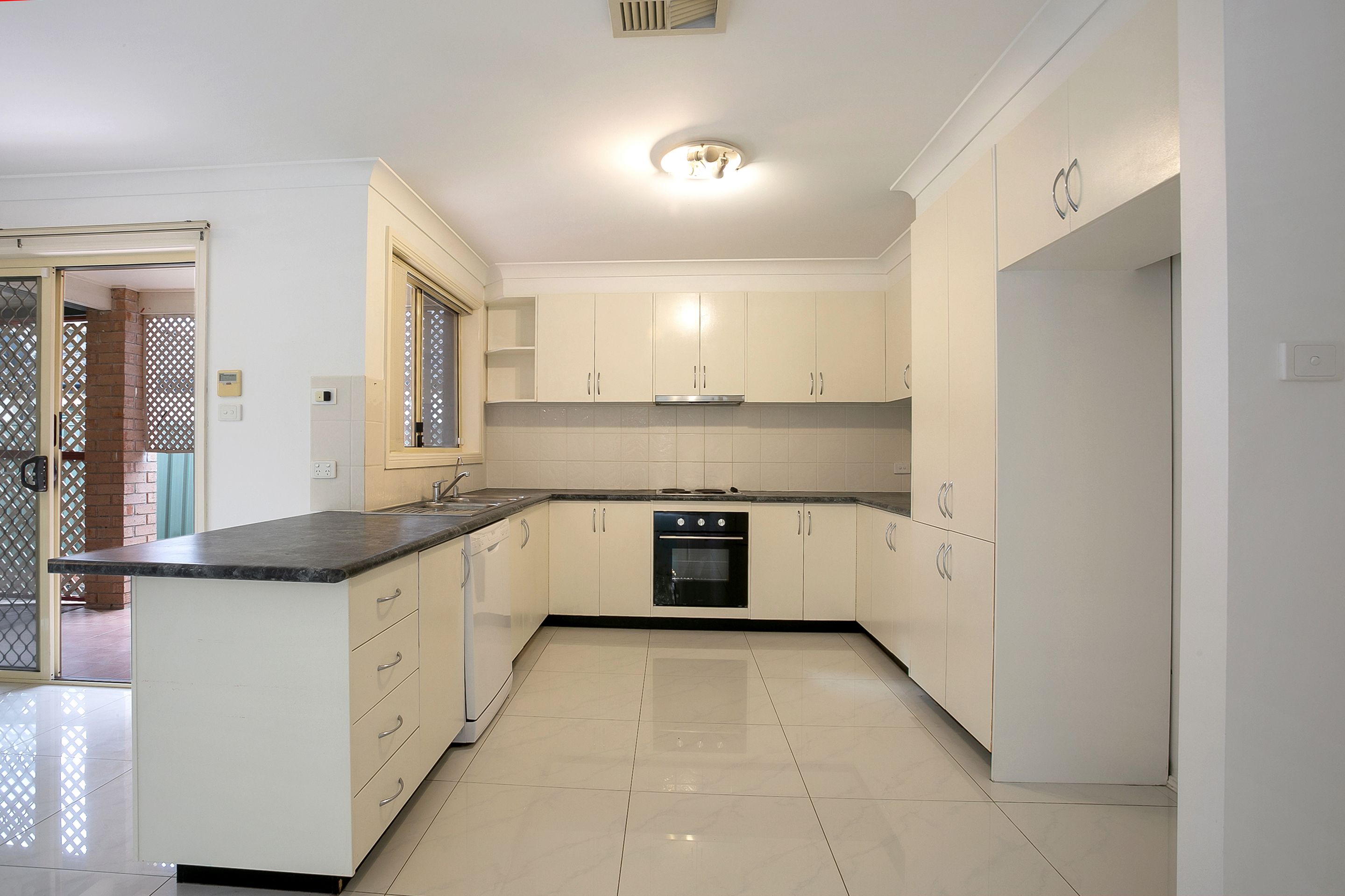 14 Burraga Place, Glenmore Park, NSW 2745