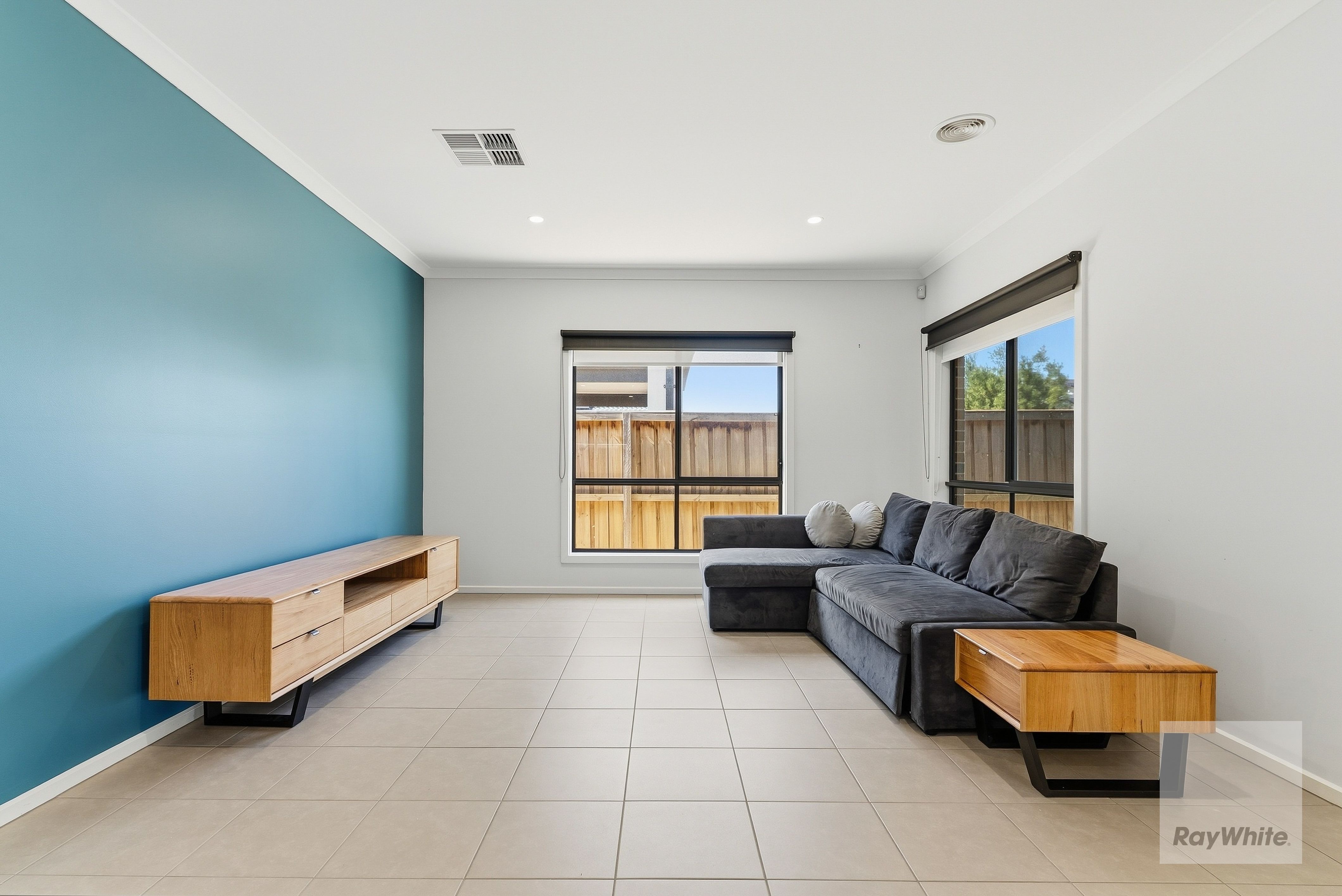11 Kohli Crescent — photo 13 of 19