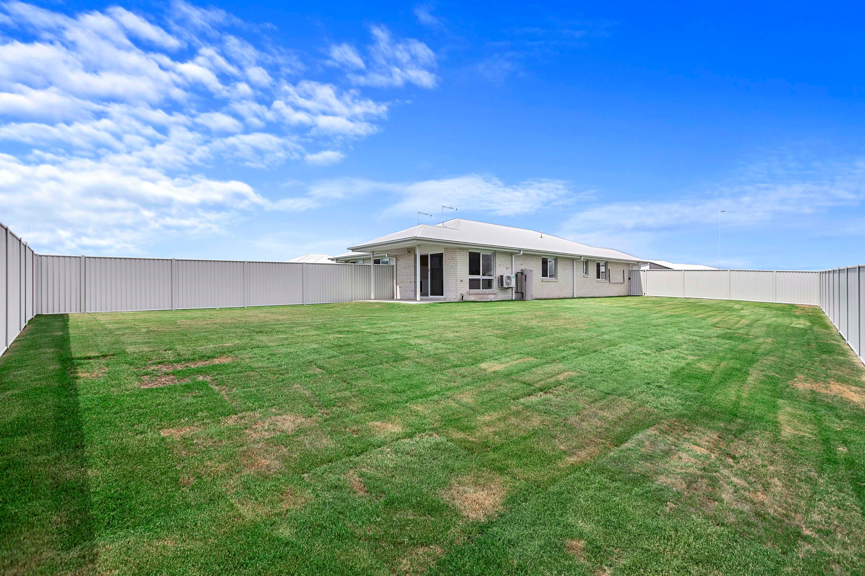 1/88 Lilly Pilly Drive — photo 13 of 13