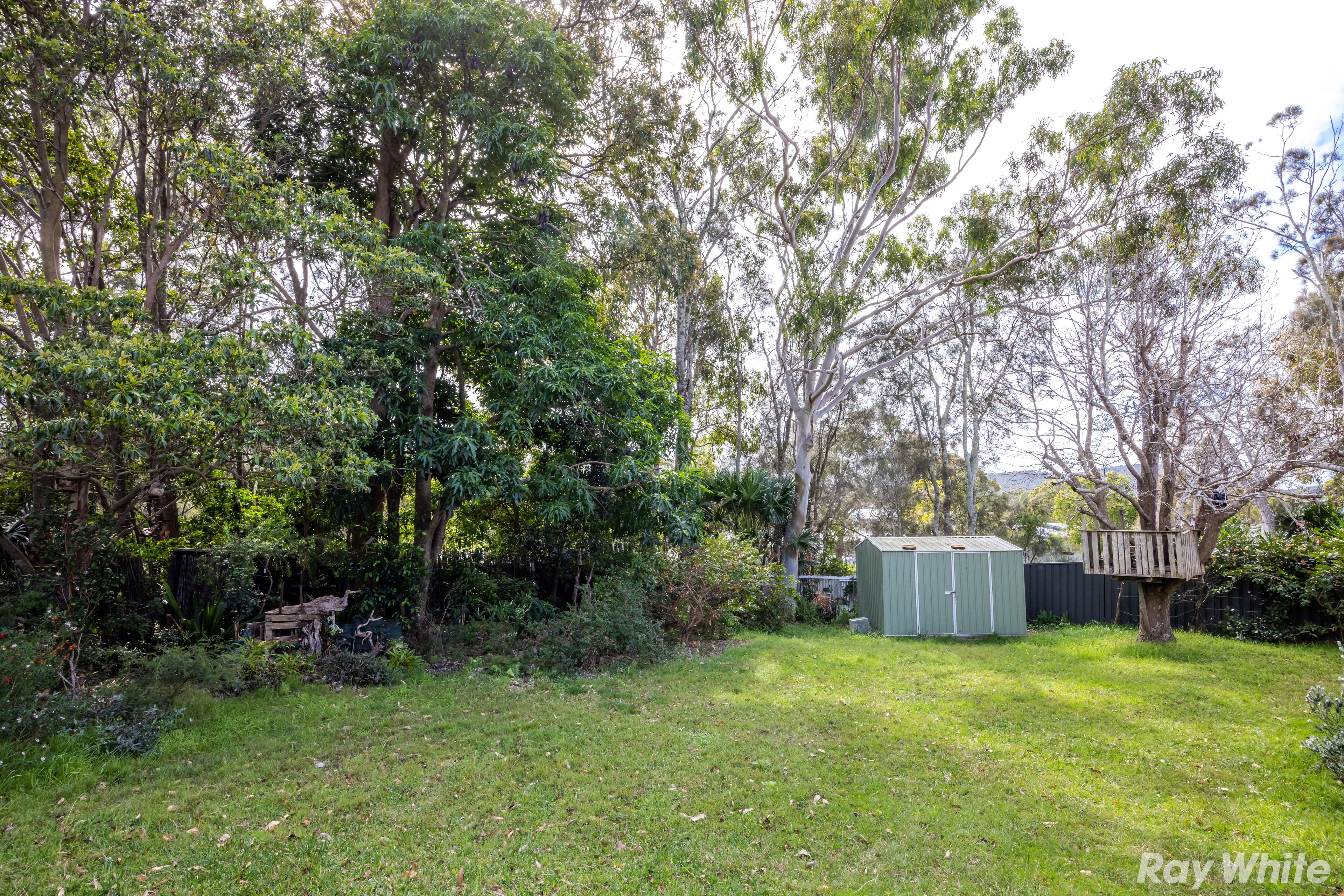 2 Adina Close — photo 11 of 13