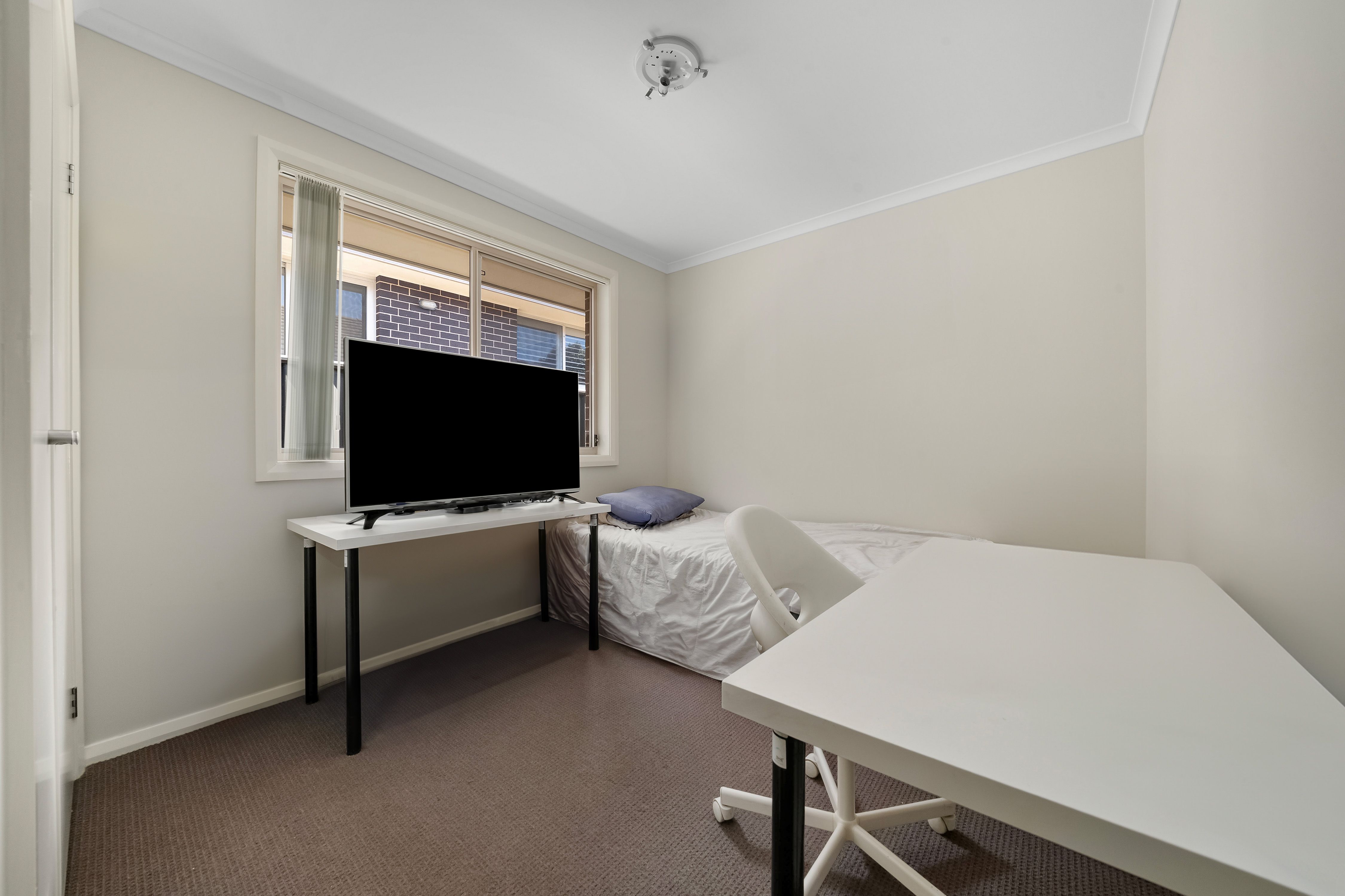 49 Cropton Street — photo 8 of 15