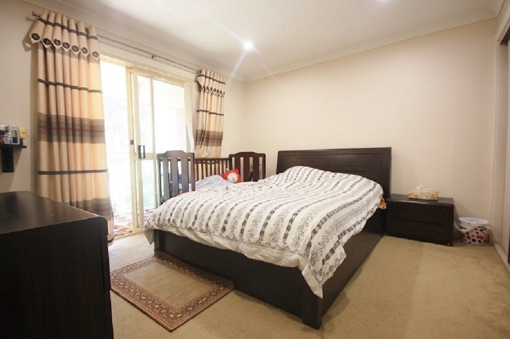 1/4 Onslow Place, Leumeah, NSW 2560