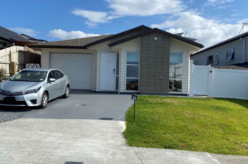 8 Atalanta Way, Beachlands, Manukau City