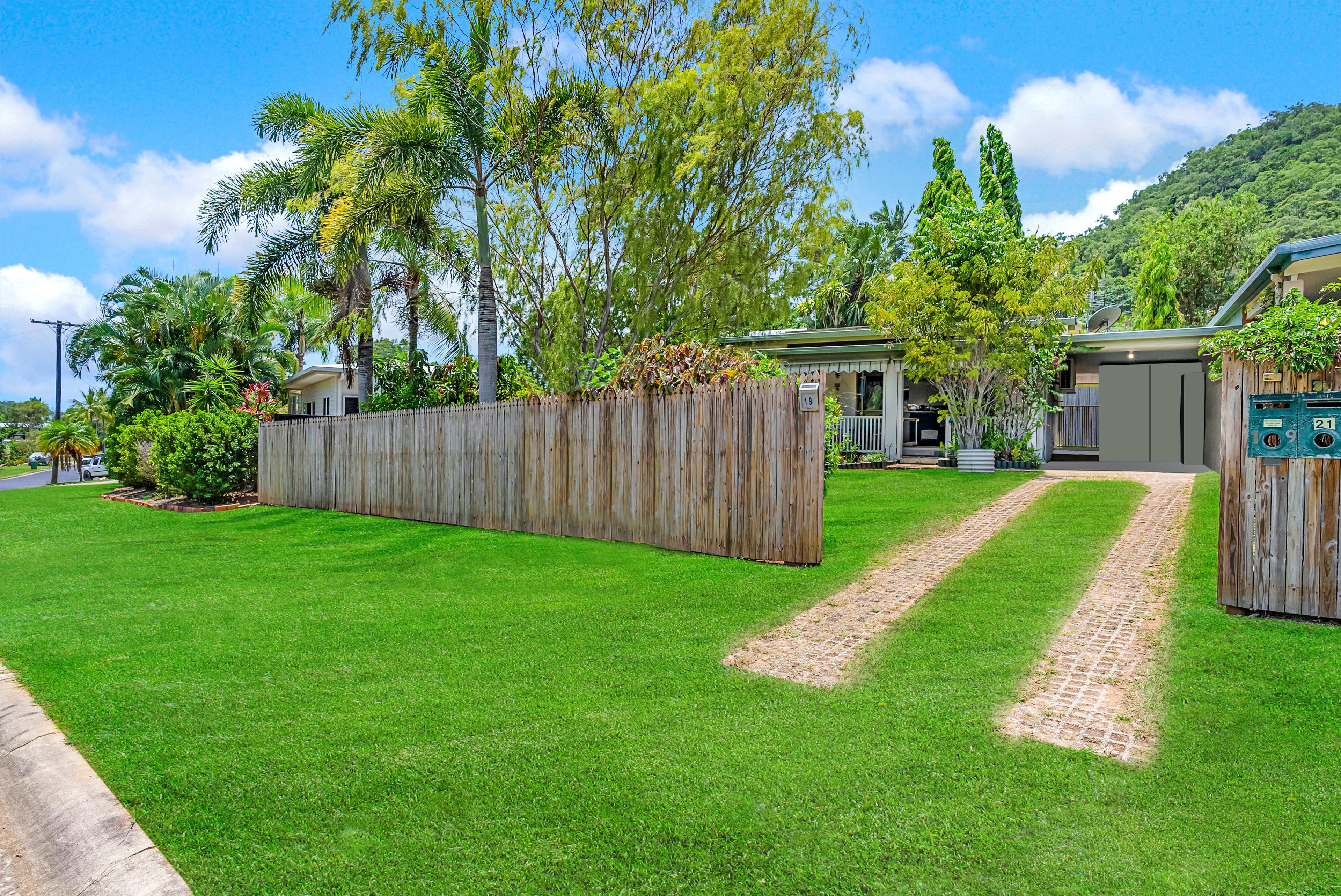 1/6 Madang Street, Trinity Beach, QLD 4879