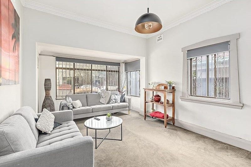 24 Milton Street North — photo 5 of 9
