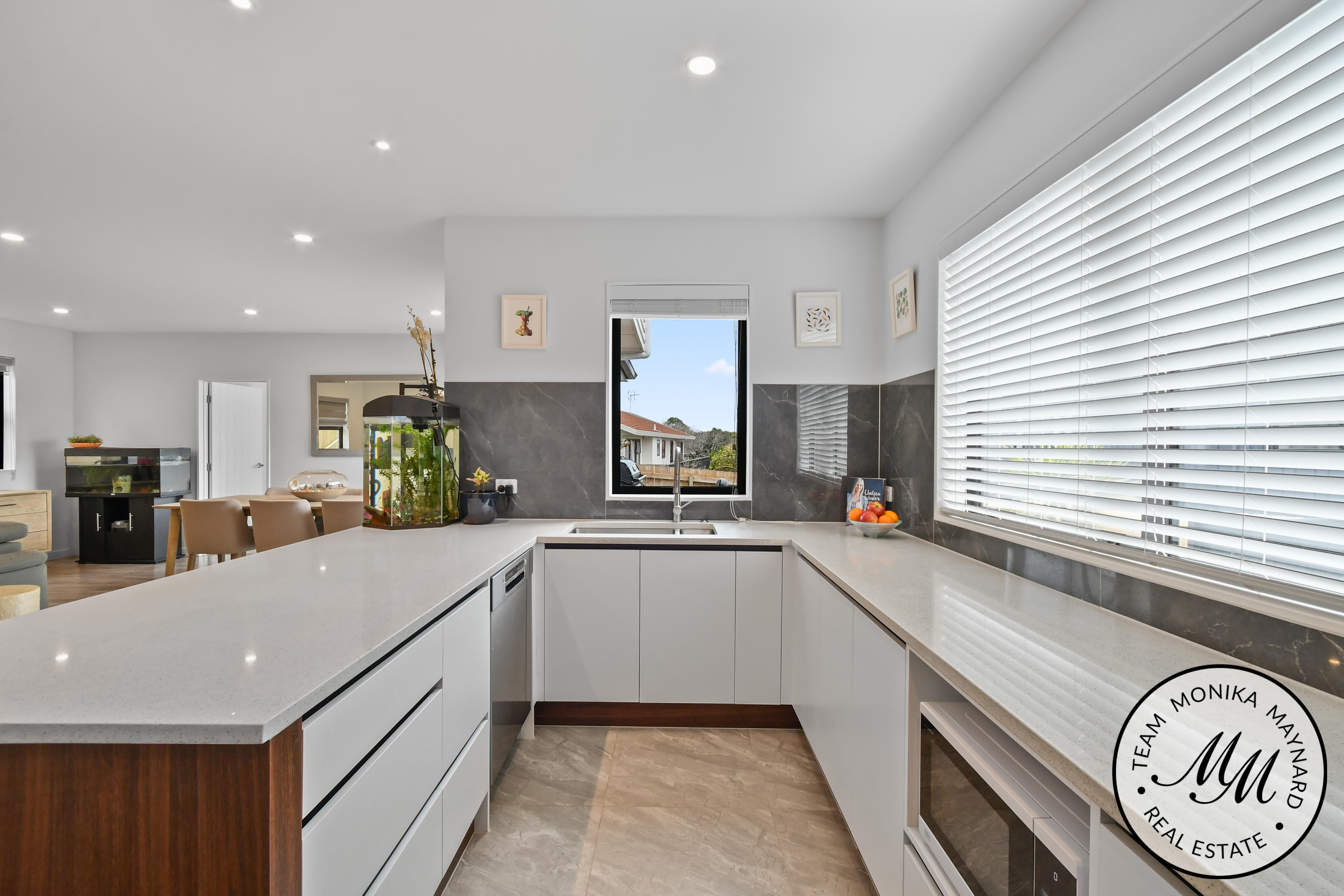 19A Derrimore Heights, Clover Park, Manukau City
