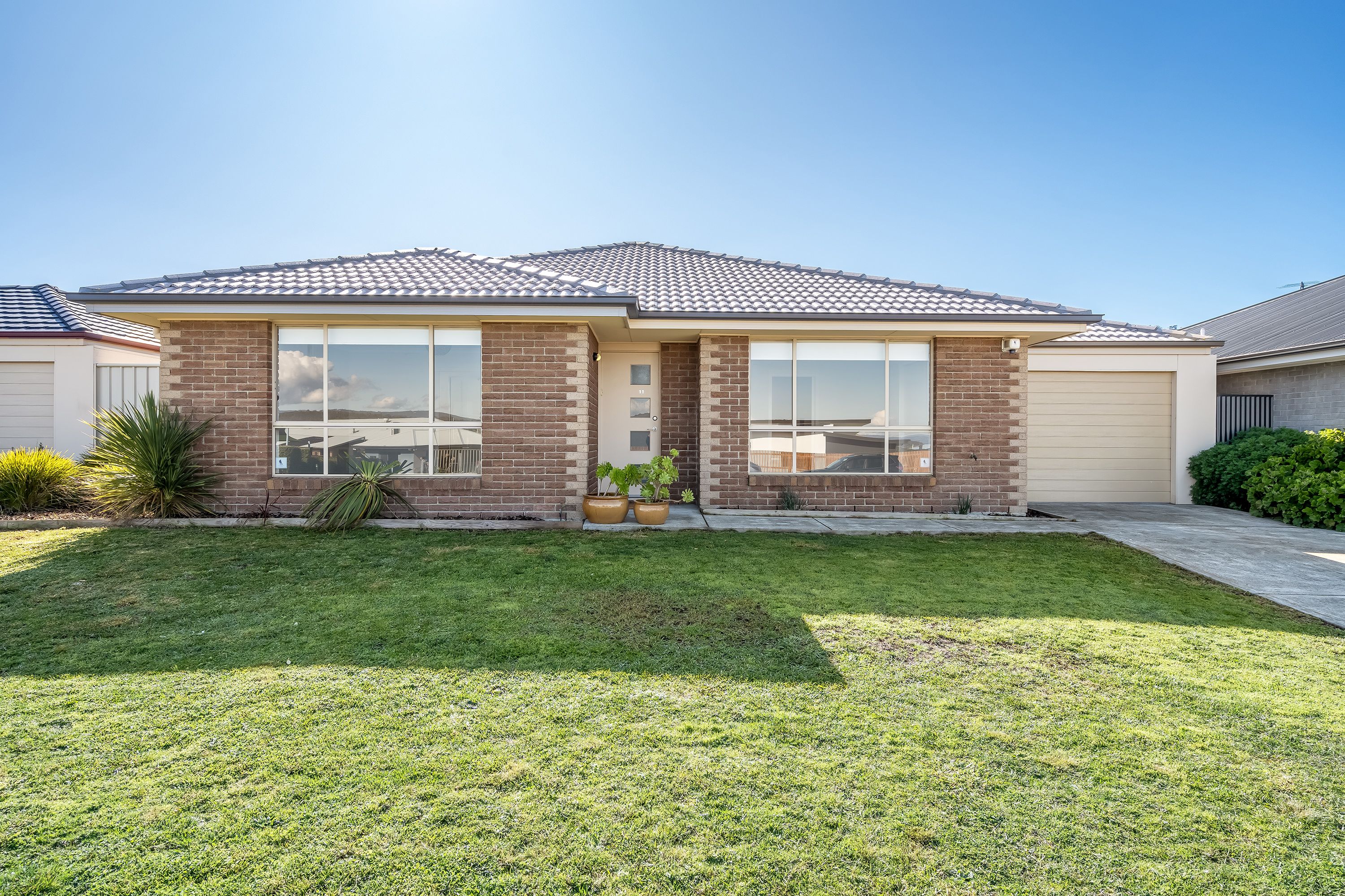 11 Millview Drive, Oakdowns TAS 7019