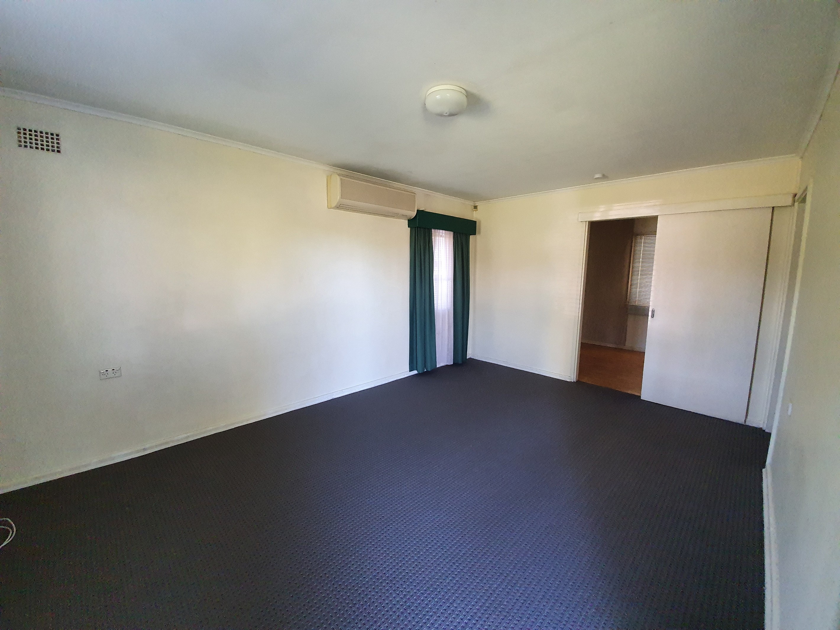 47 Debrincat Avenue, St Marys, NSW 2760
