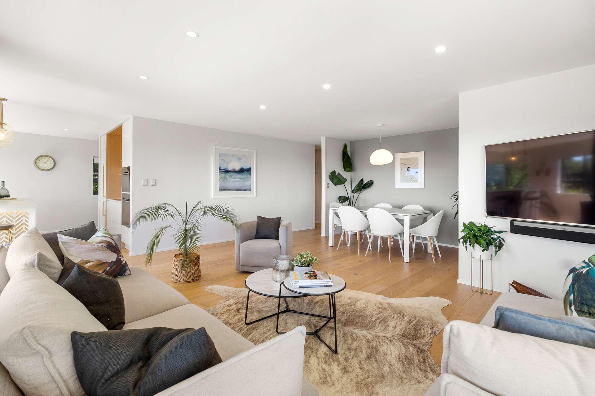 93 Queens Drive photo 5
