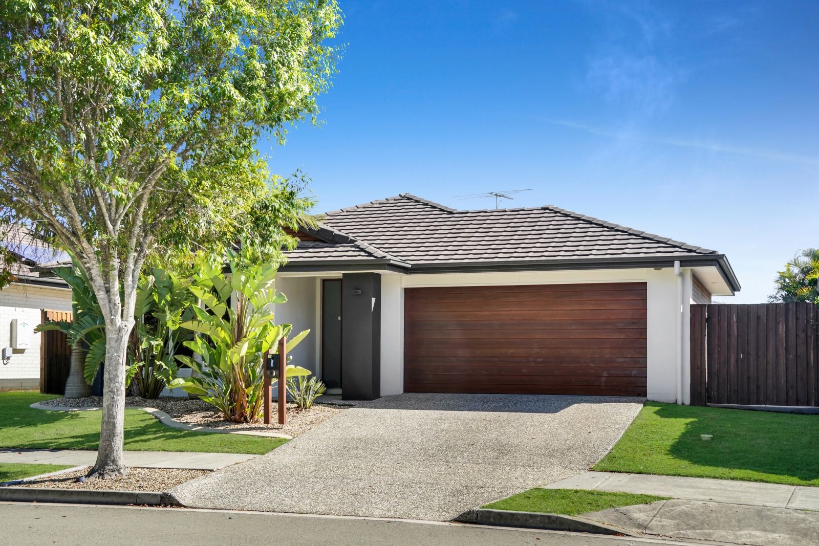 53 Ellenborough Avenue, Ormeau Hills QLD 4208