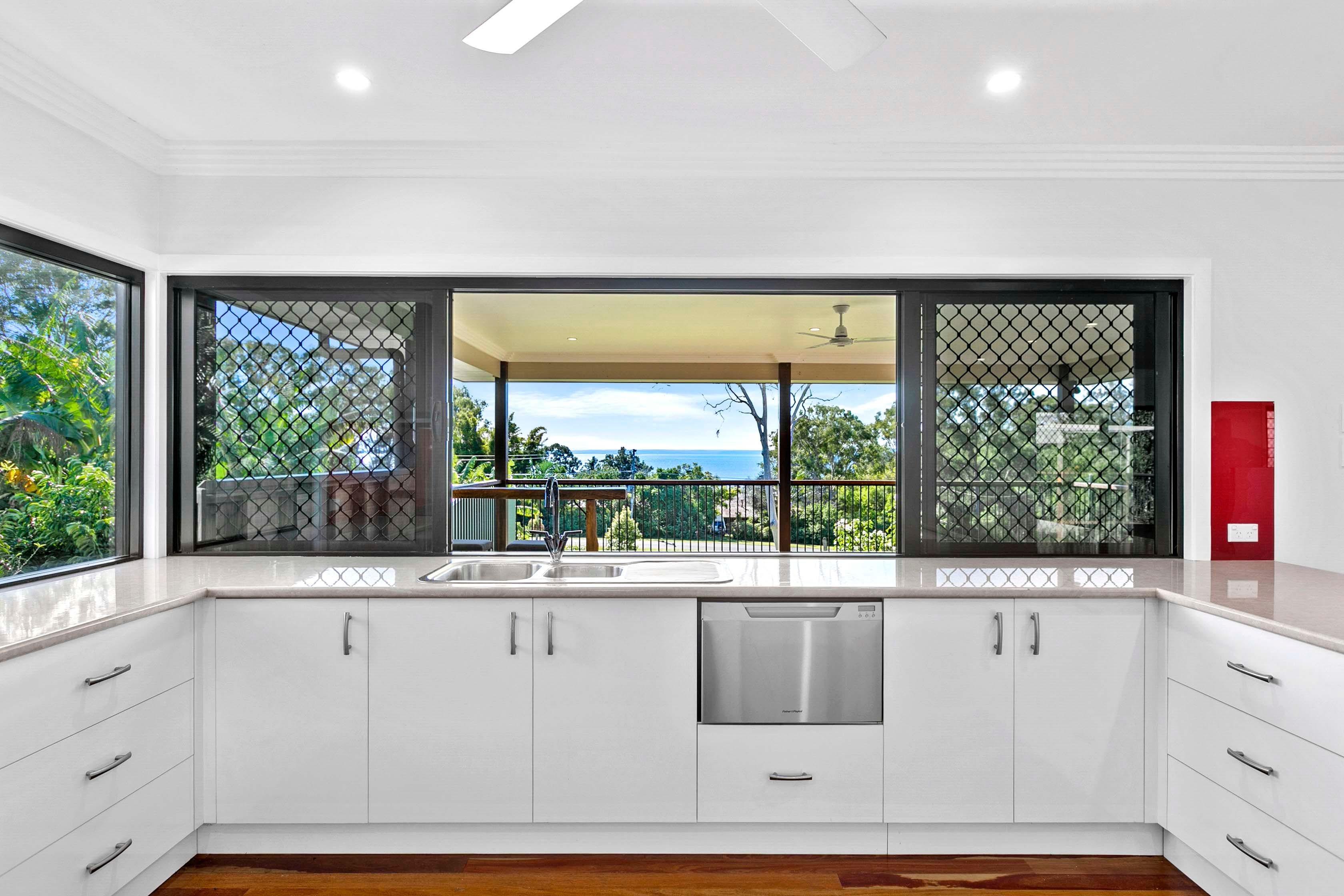 15 Mcivor Street — photo 9 of 30