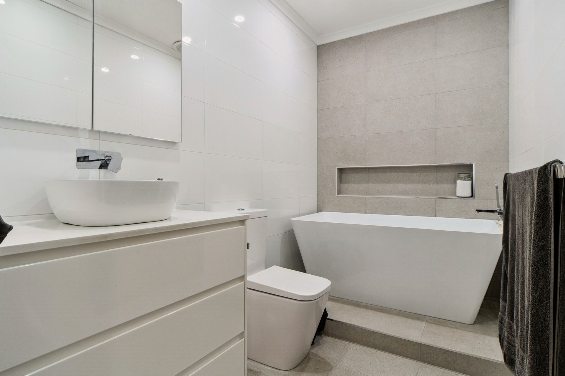 120 Lower Dandenong Road — photo 8 of 10