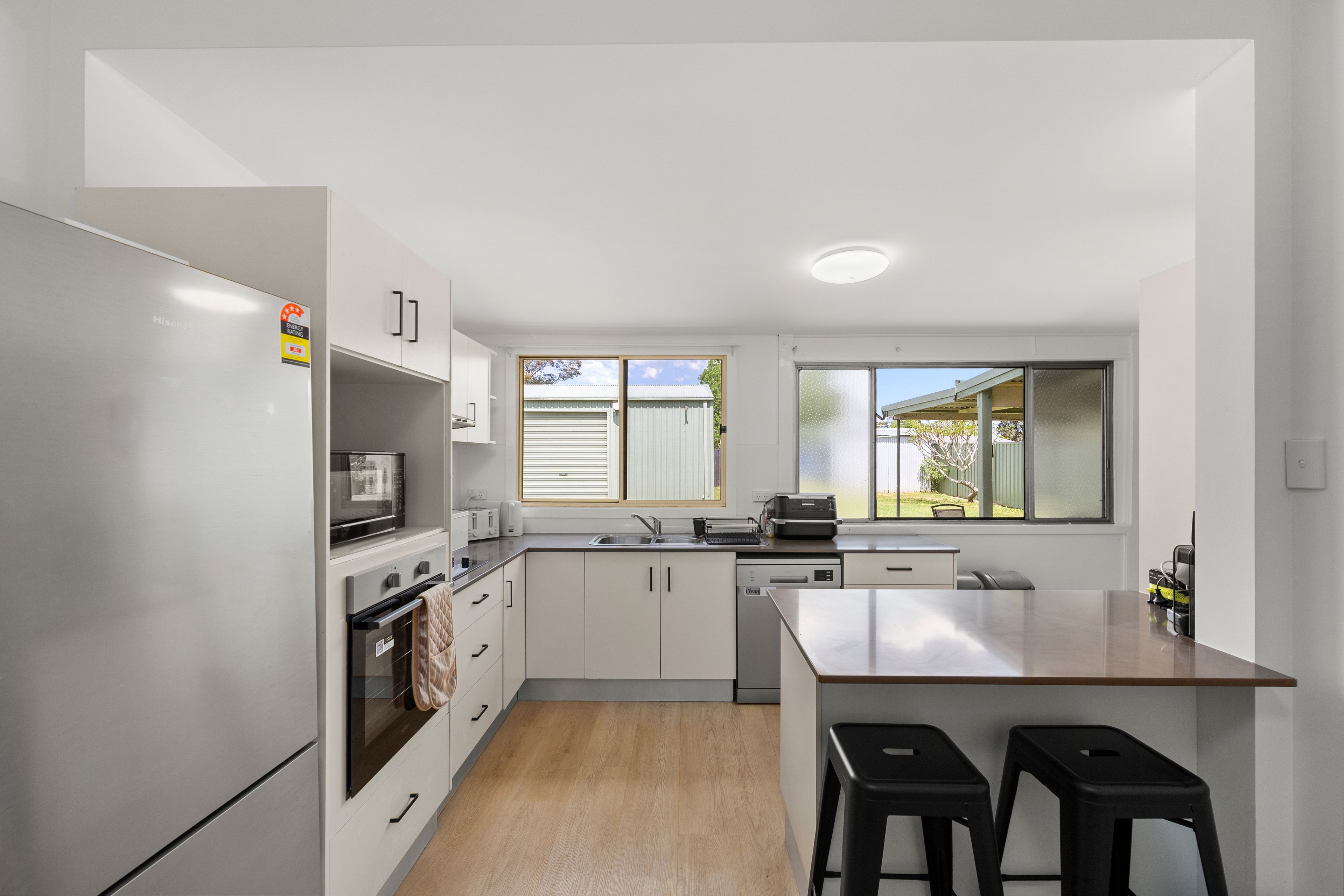 24 Railway Street — photo 7 of 18
