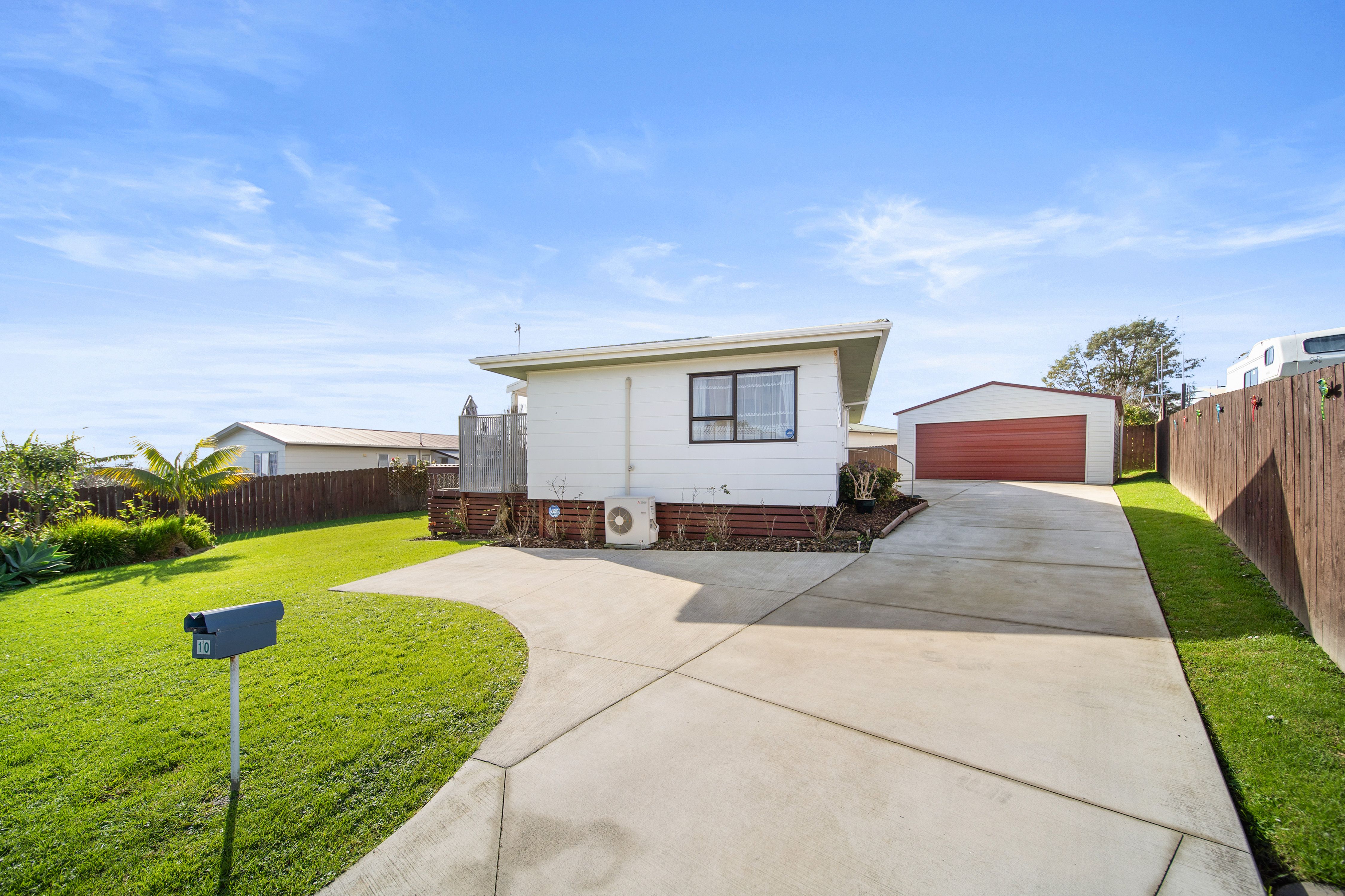 10 Leila Place, Clover Park, Manukau City