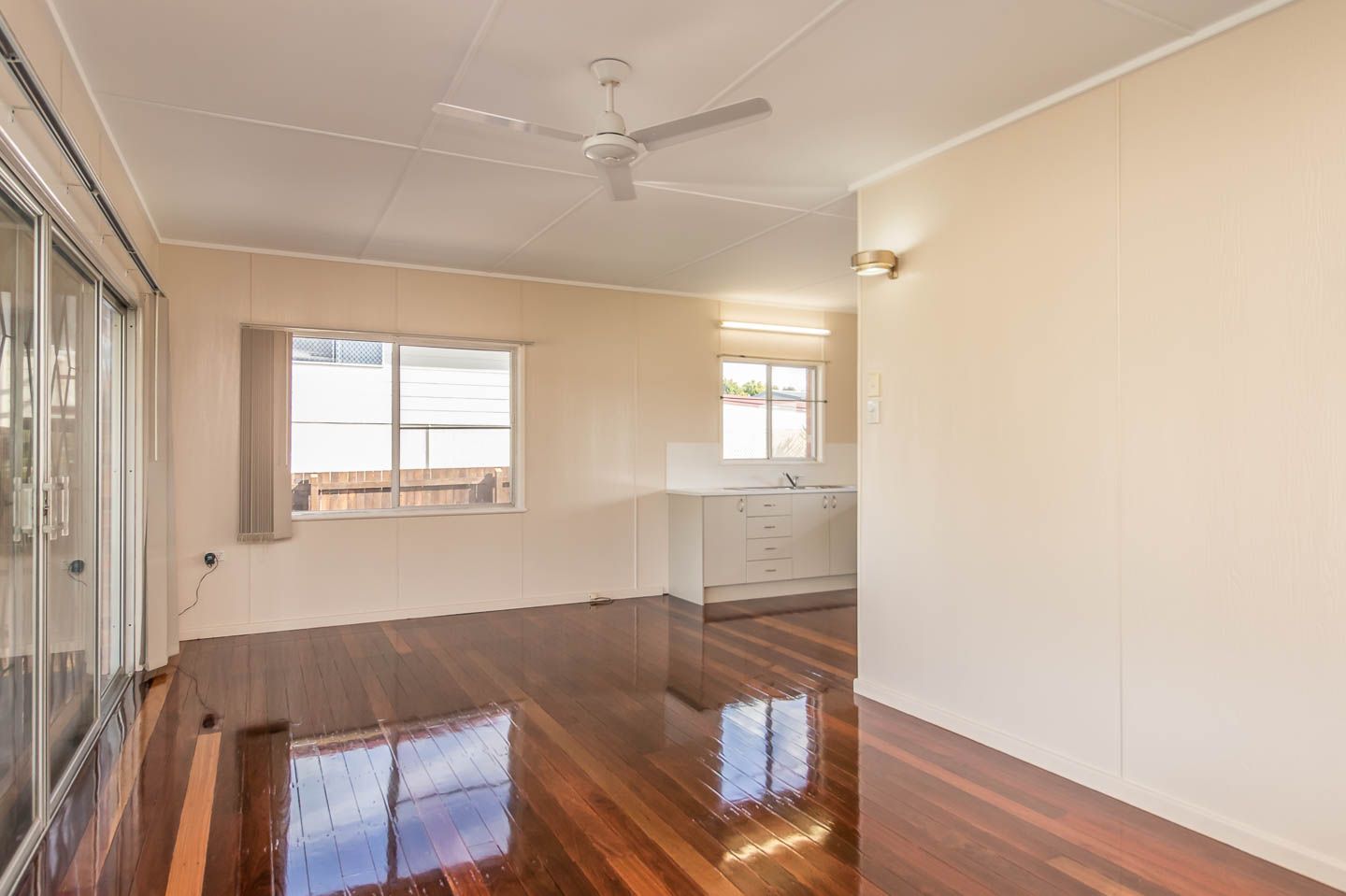 29 Drummond Street, Urangan, QLD 4655