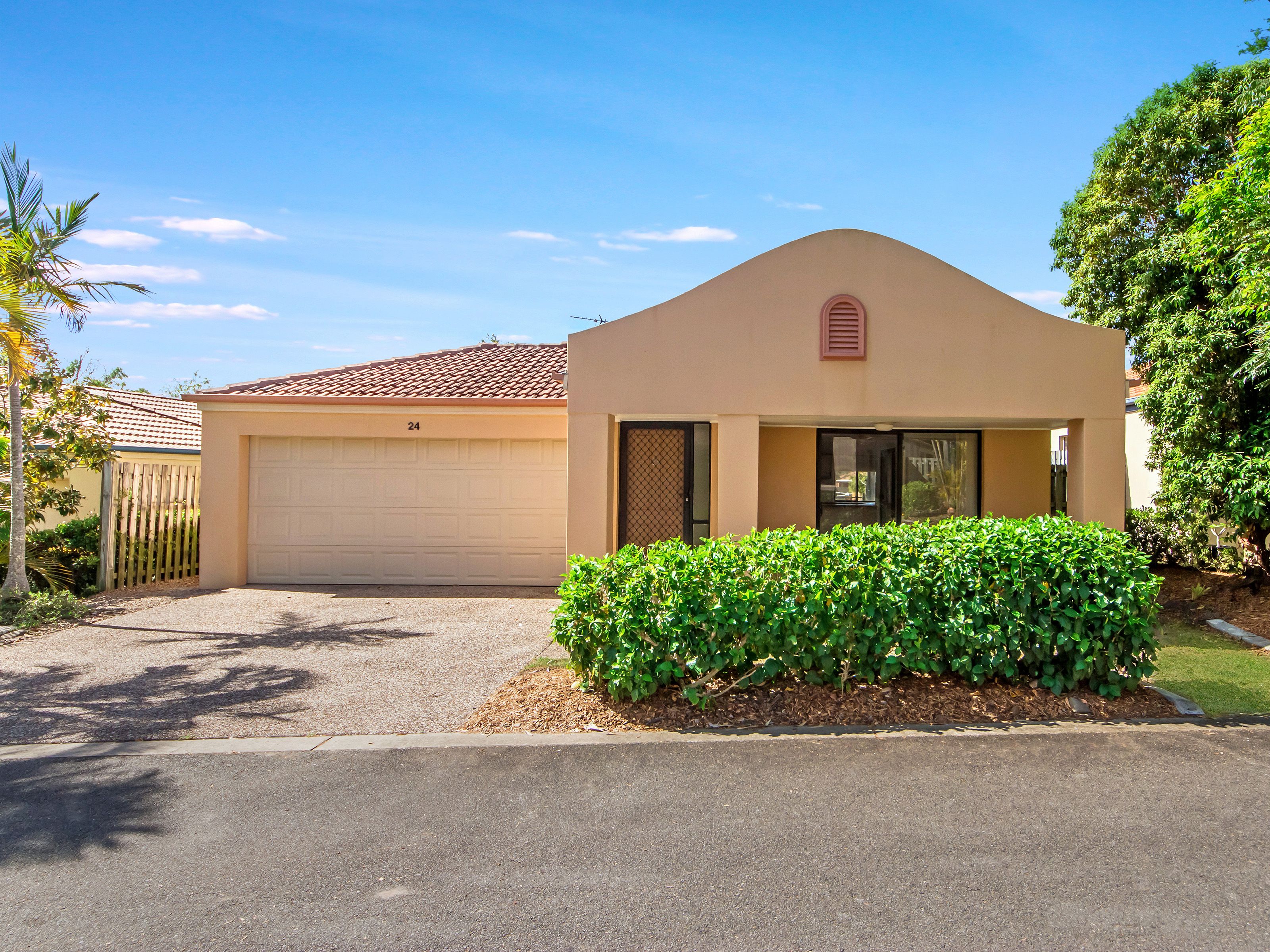 1 Studio Drive, Pacific Pines QLD 4211
