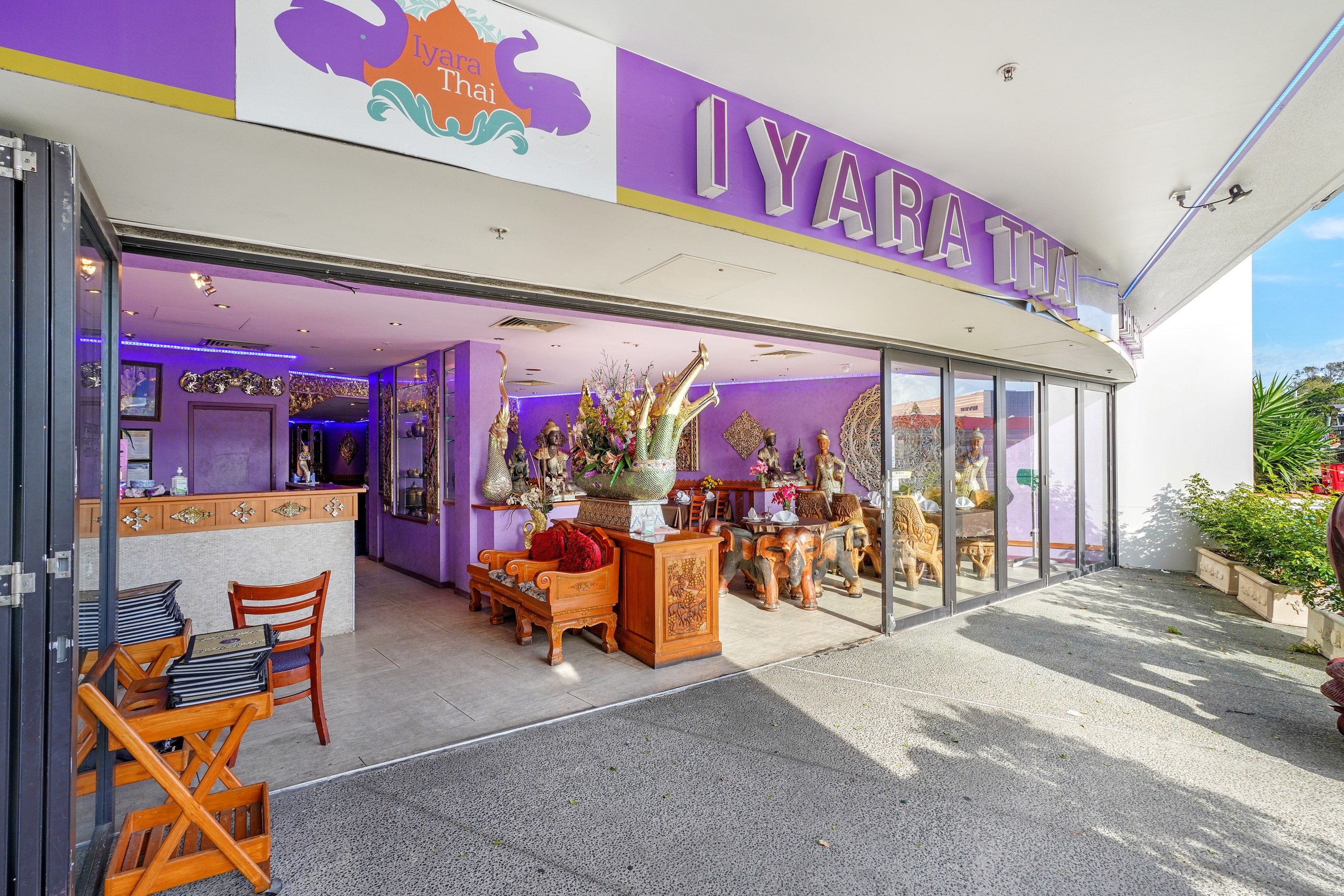 1 & 2/22 Surf Parade, Broadbeach, QLD 4218