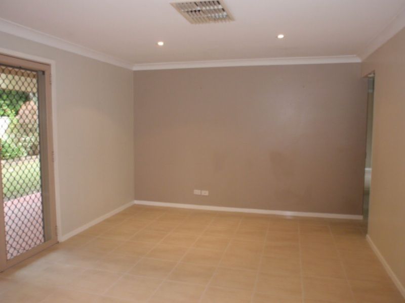 10 Peggy Court, Emerald, QLD 4720