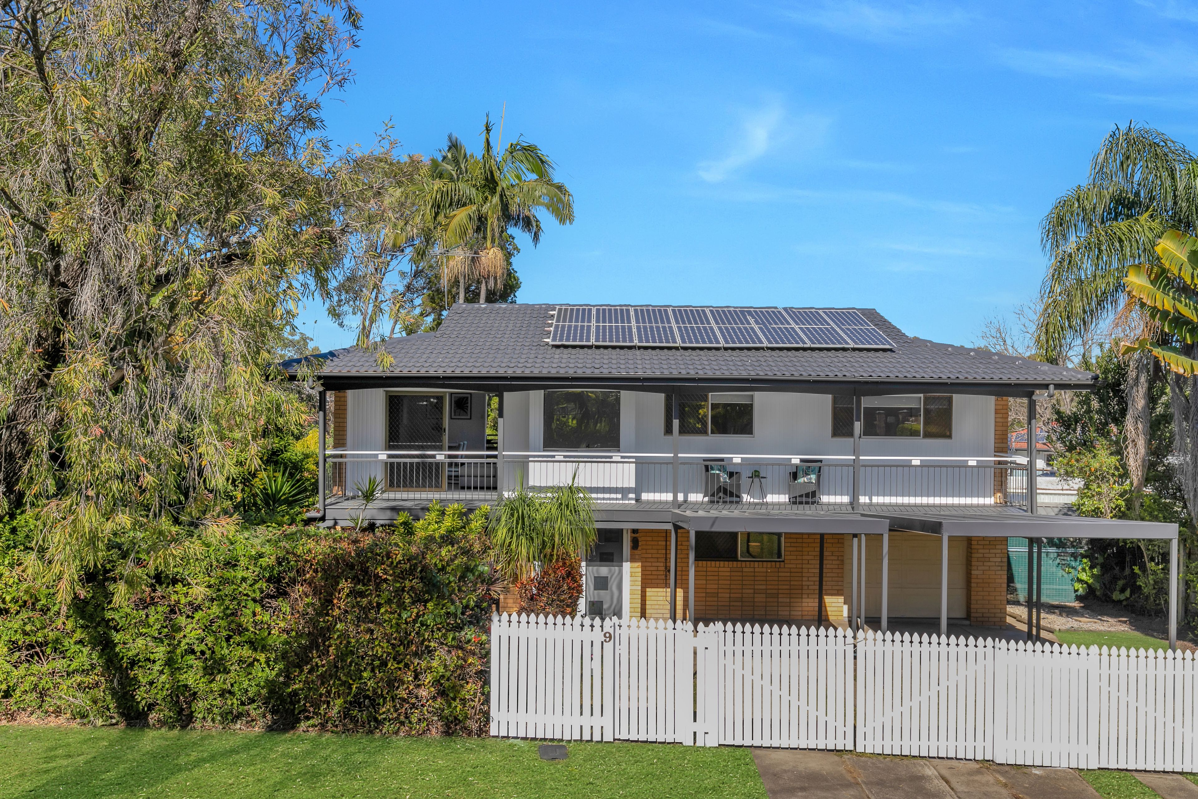 9 Edmondson Street, Corinda QLD 4075