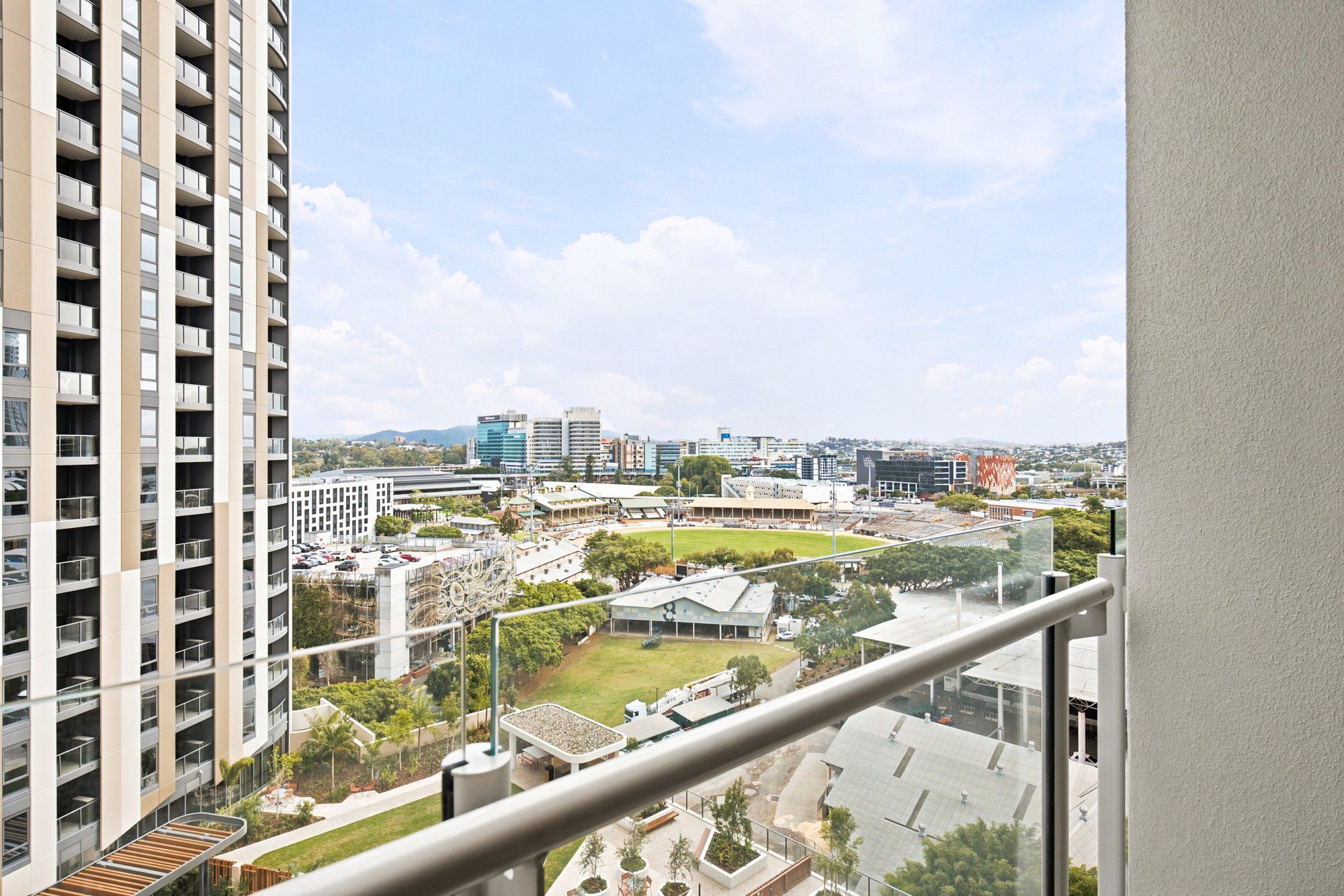 1303/510 St Pauls Terrace — photo 10 of 14