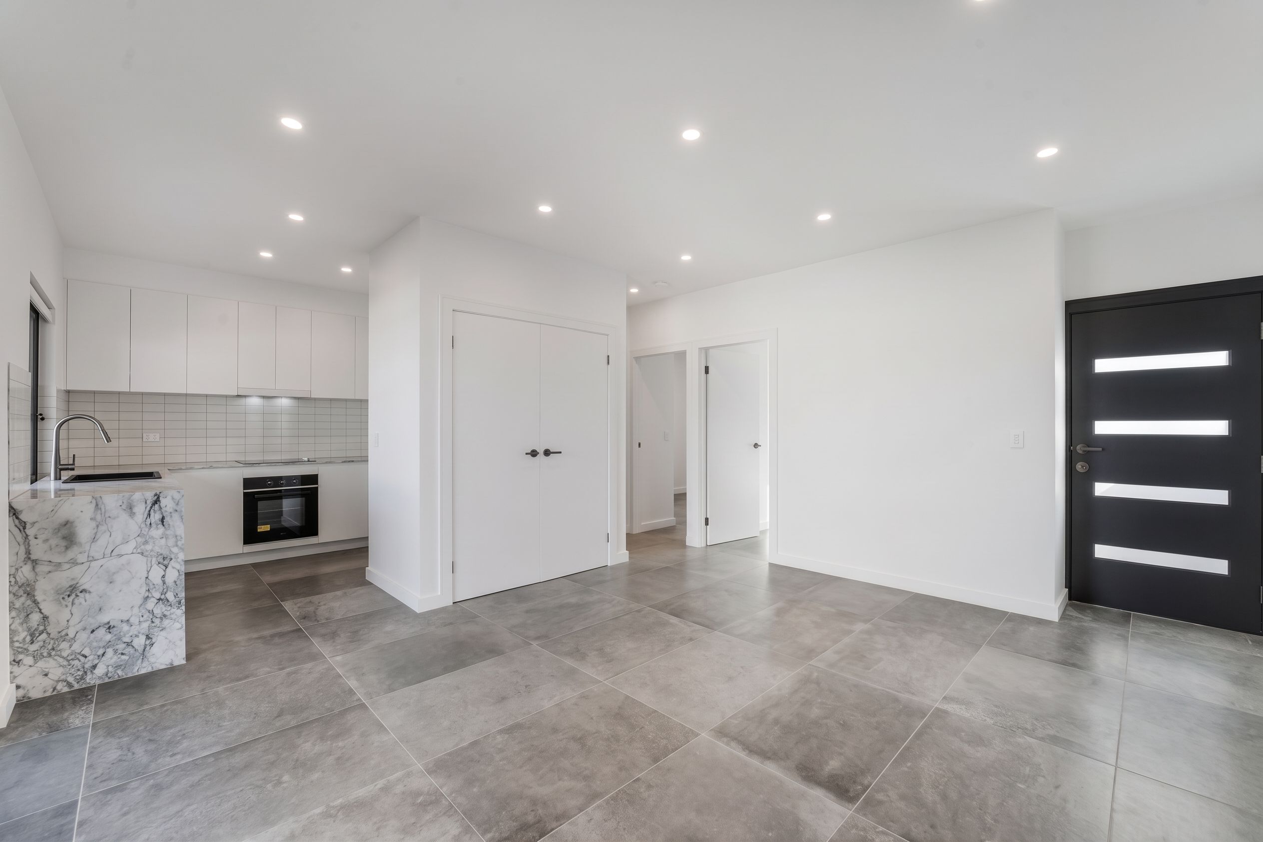 3c Hinchen Street — photo 2 of 5