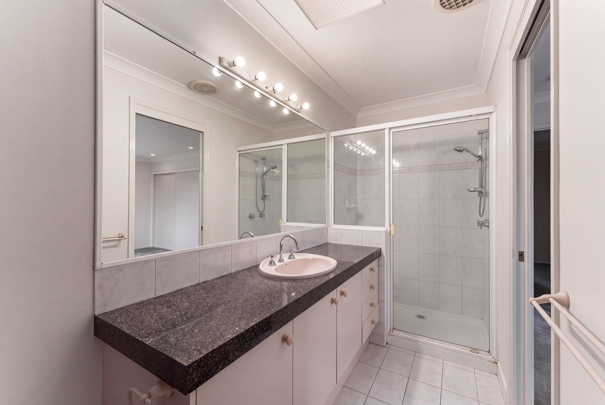 5 Captain Whish Avenue — photo 12 of 23