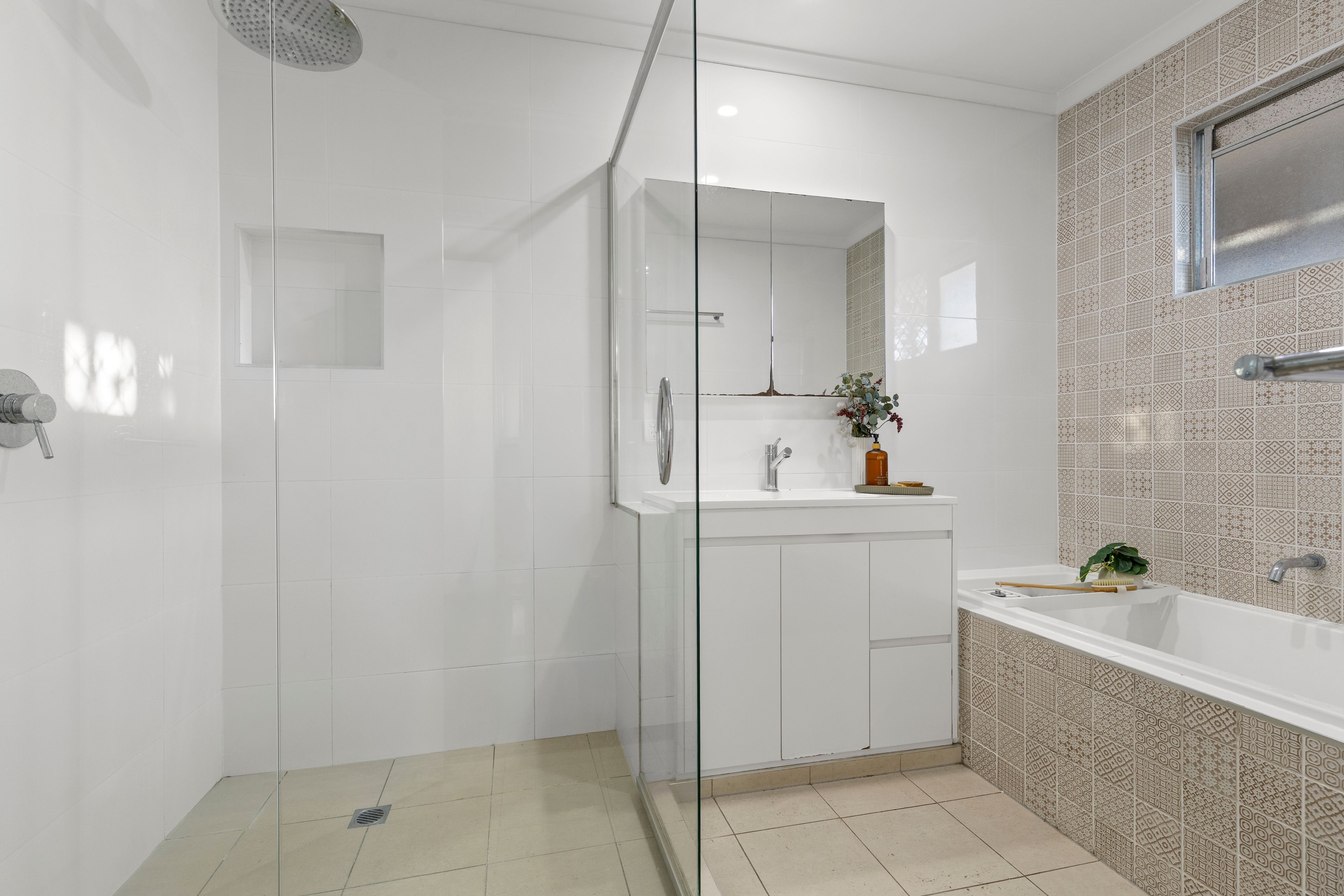 16 Carissa Street — photo 11 of 15