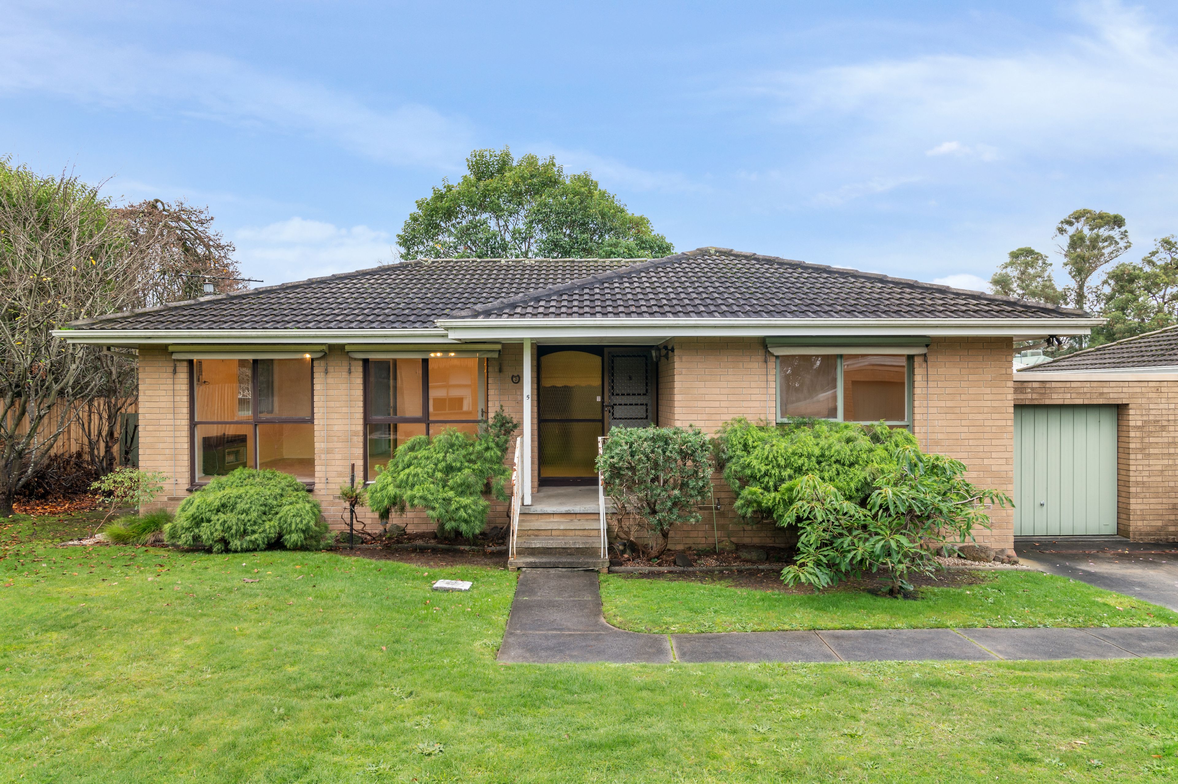 23 William Road, Croydon VIC 3136