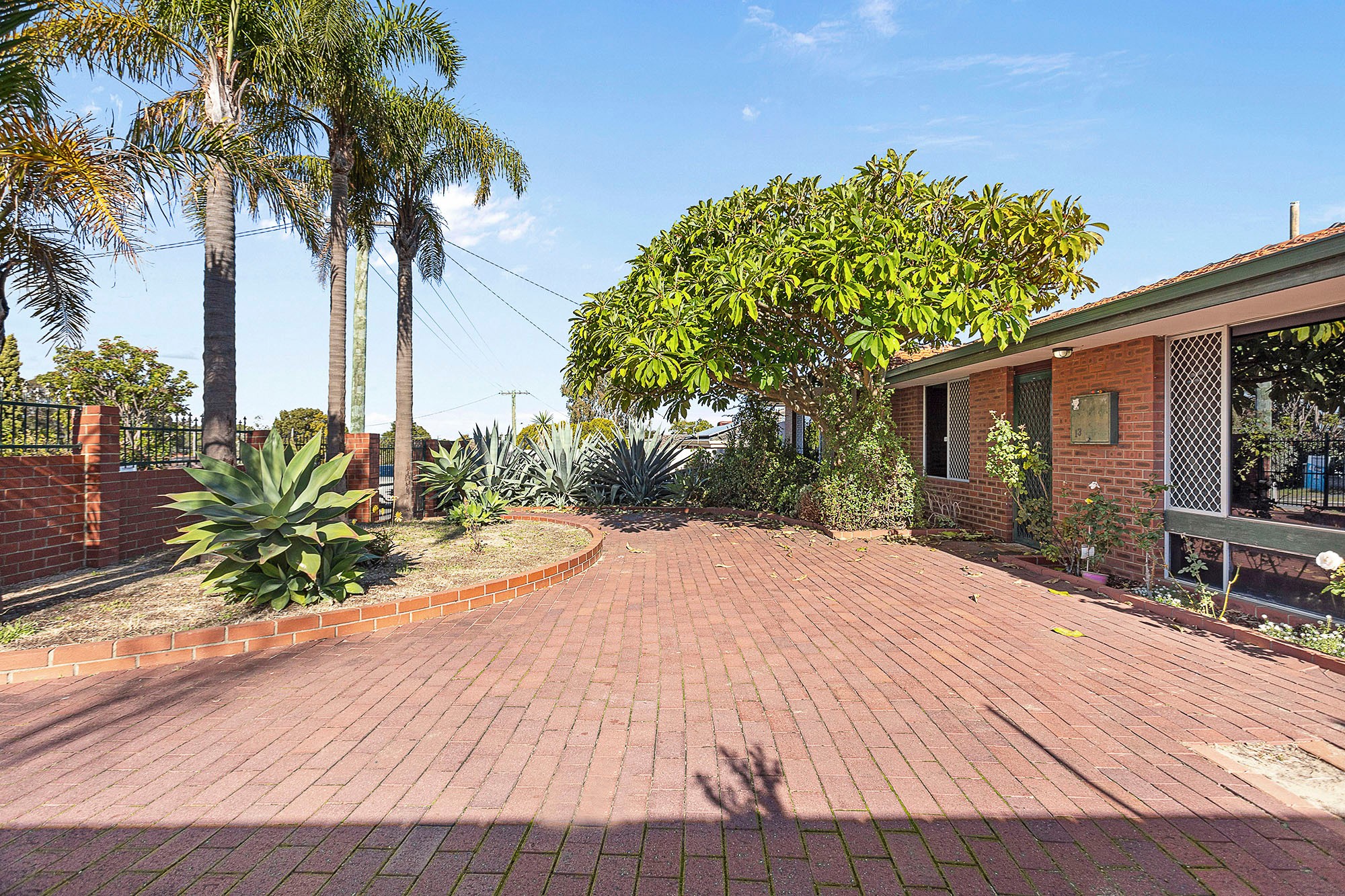 13 Hollingsworth Avenue, Koondoola, WA 6064