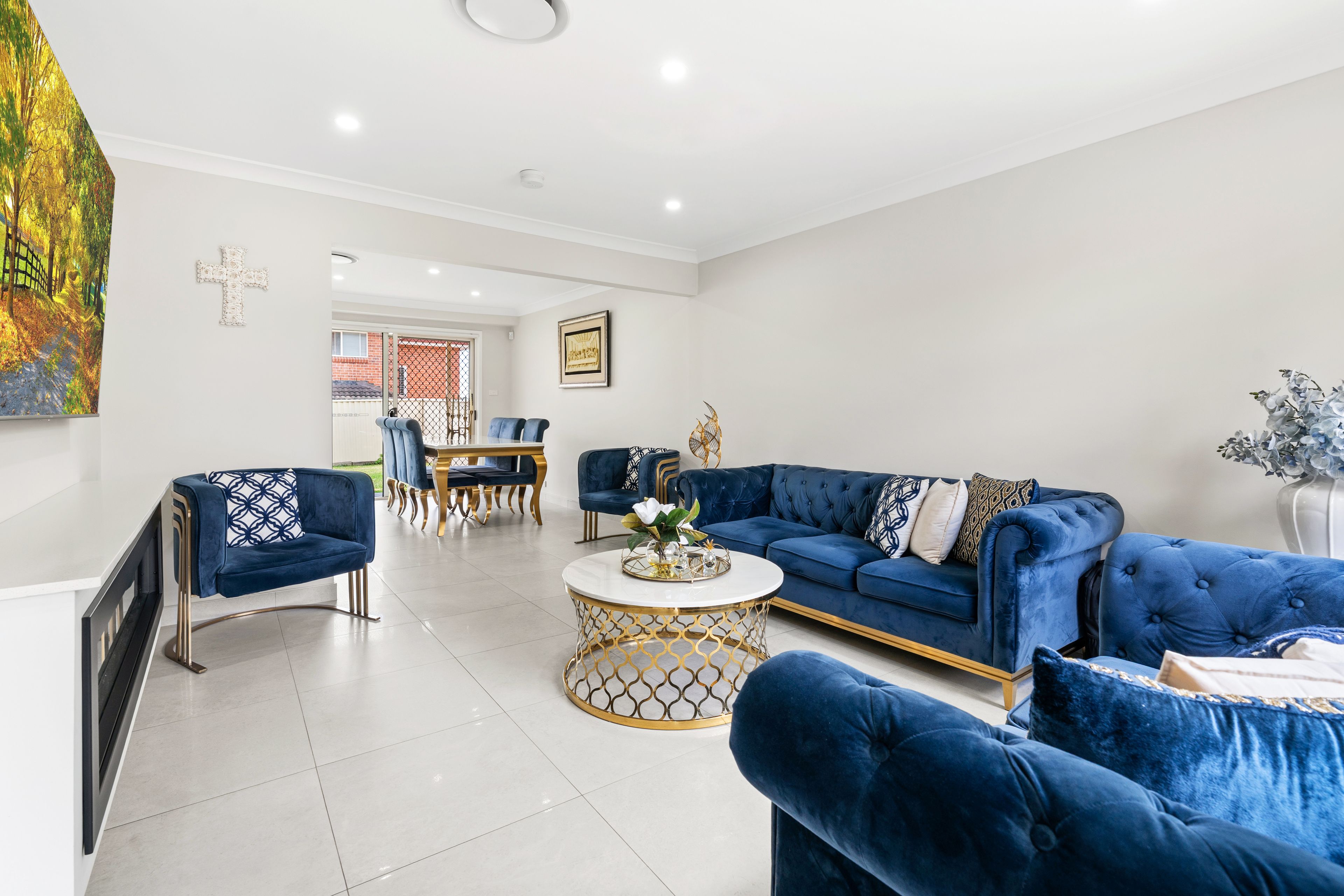 84 Scottsdale Circuit, West Hoxton, NSW 2171