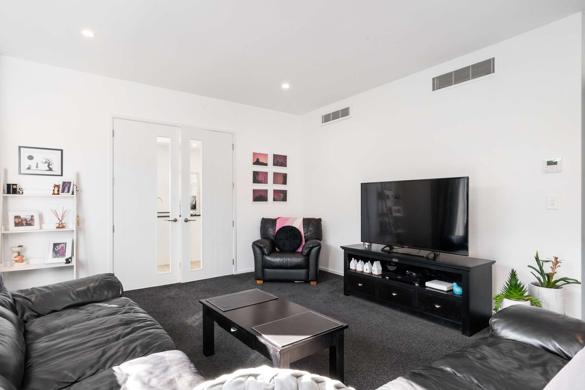 217 Cavendish Road photo 13