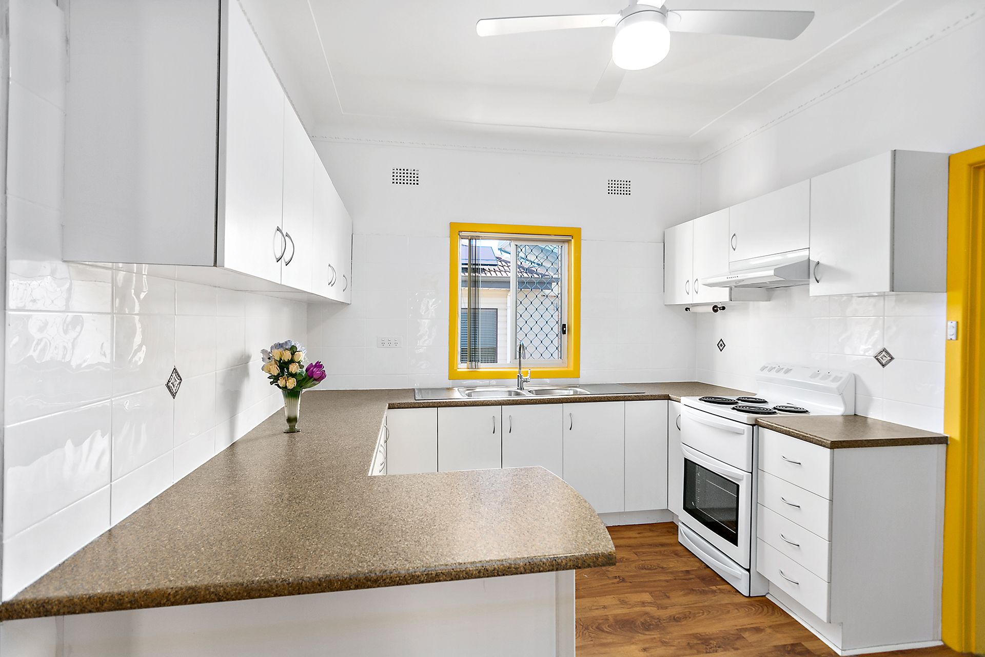 188 Pur Pur Avenue, Lake Illawarra, NSW 2528