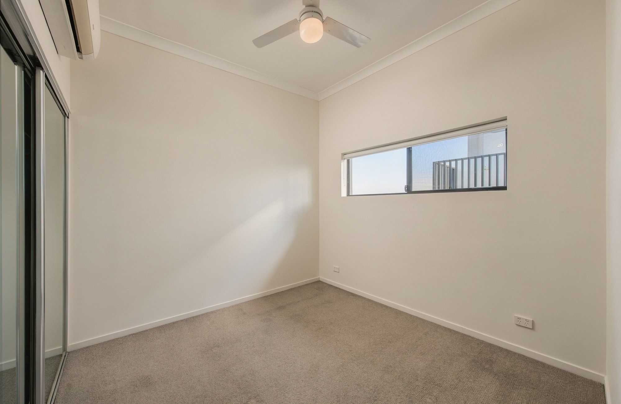 17/51 Gibb Street — photo 6 of 11