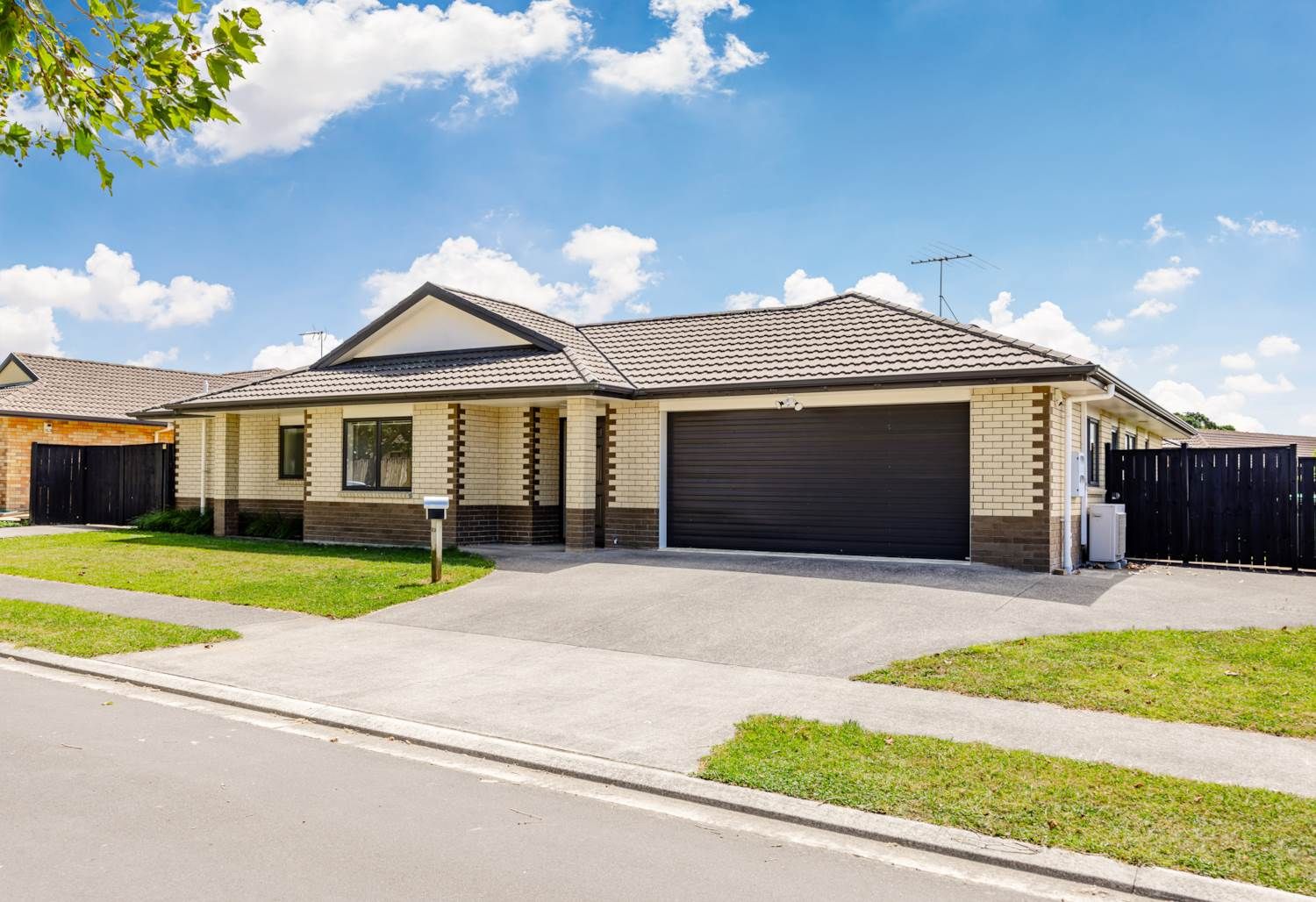 33 Belcoo Crescent, East Tamaki, Manukau City