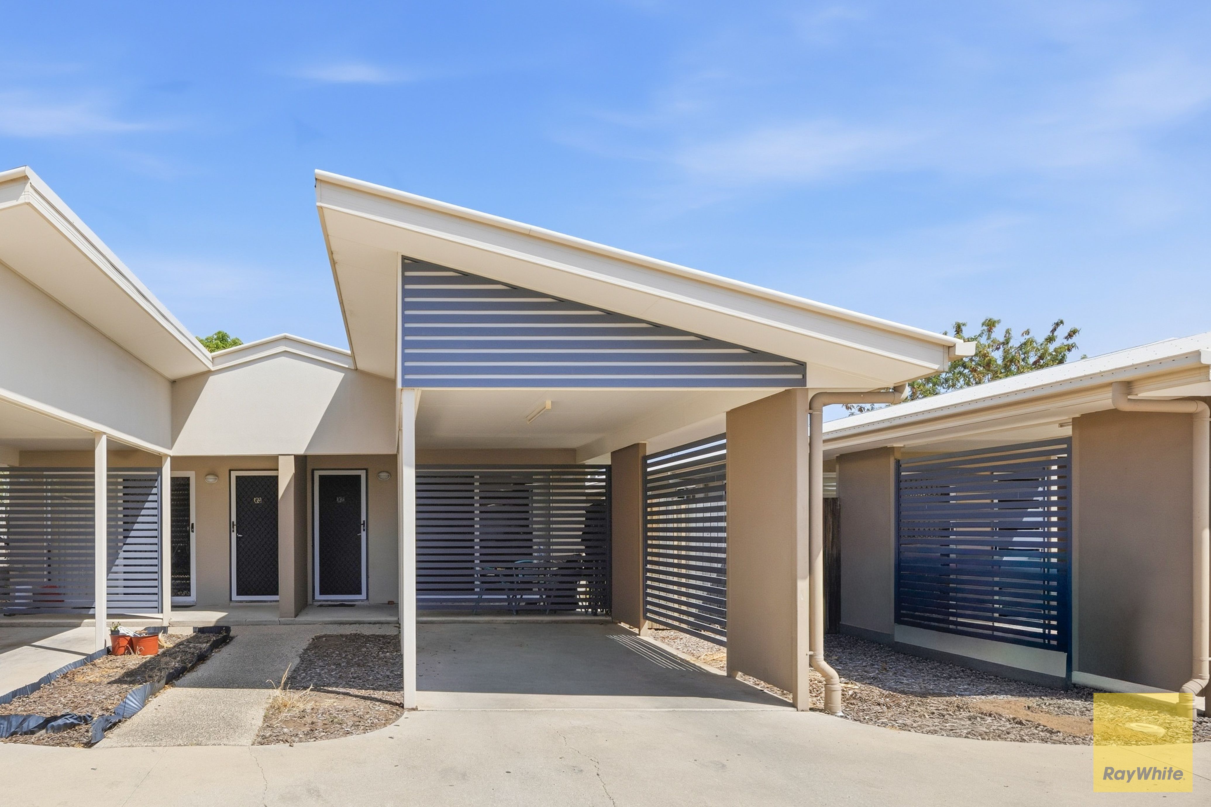 42/6 Sullivan Street — photo from Ray White Emerald