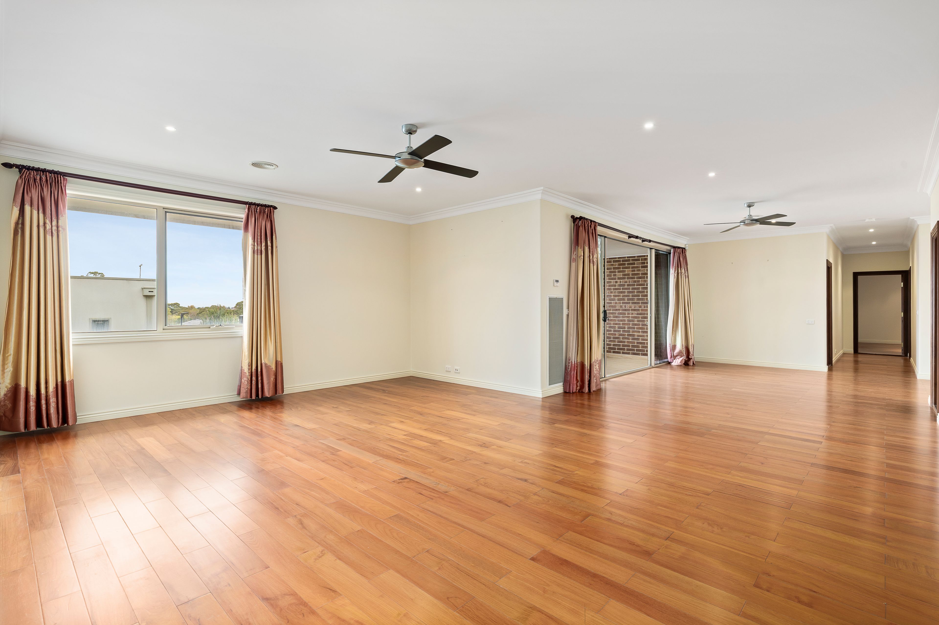 49 Kenny Street — photo 7 of 12