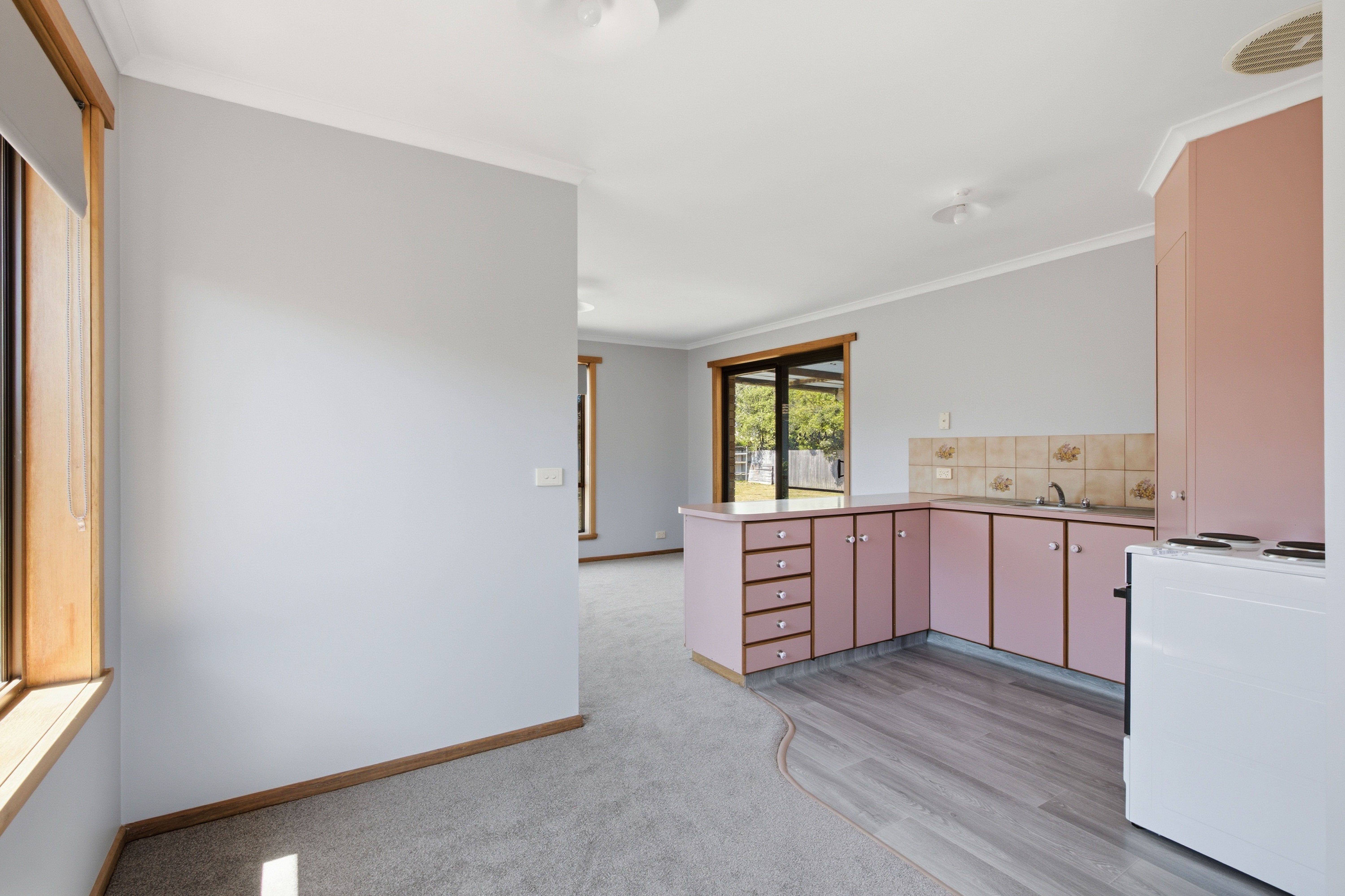77 Alexander Street — photo 5 of 25